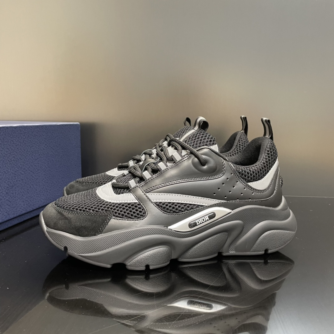 UA D10r B22 black Sneaker