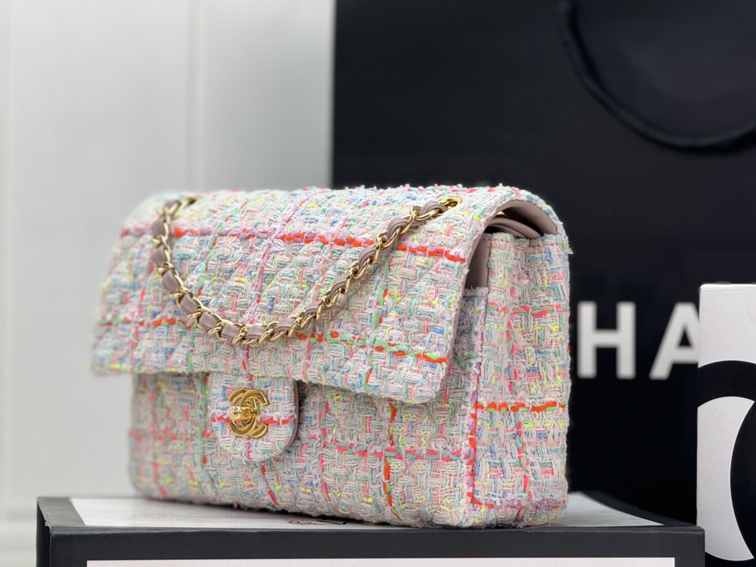 Ch**el CLASSIC 11.12 HANDBAG  4.7 × 7.8 × 2.3 in