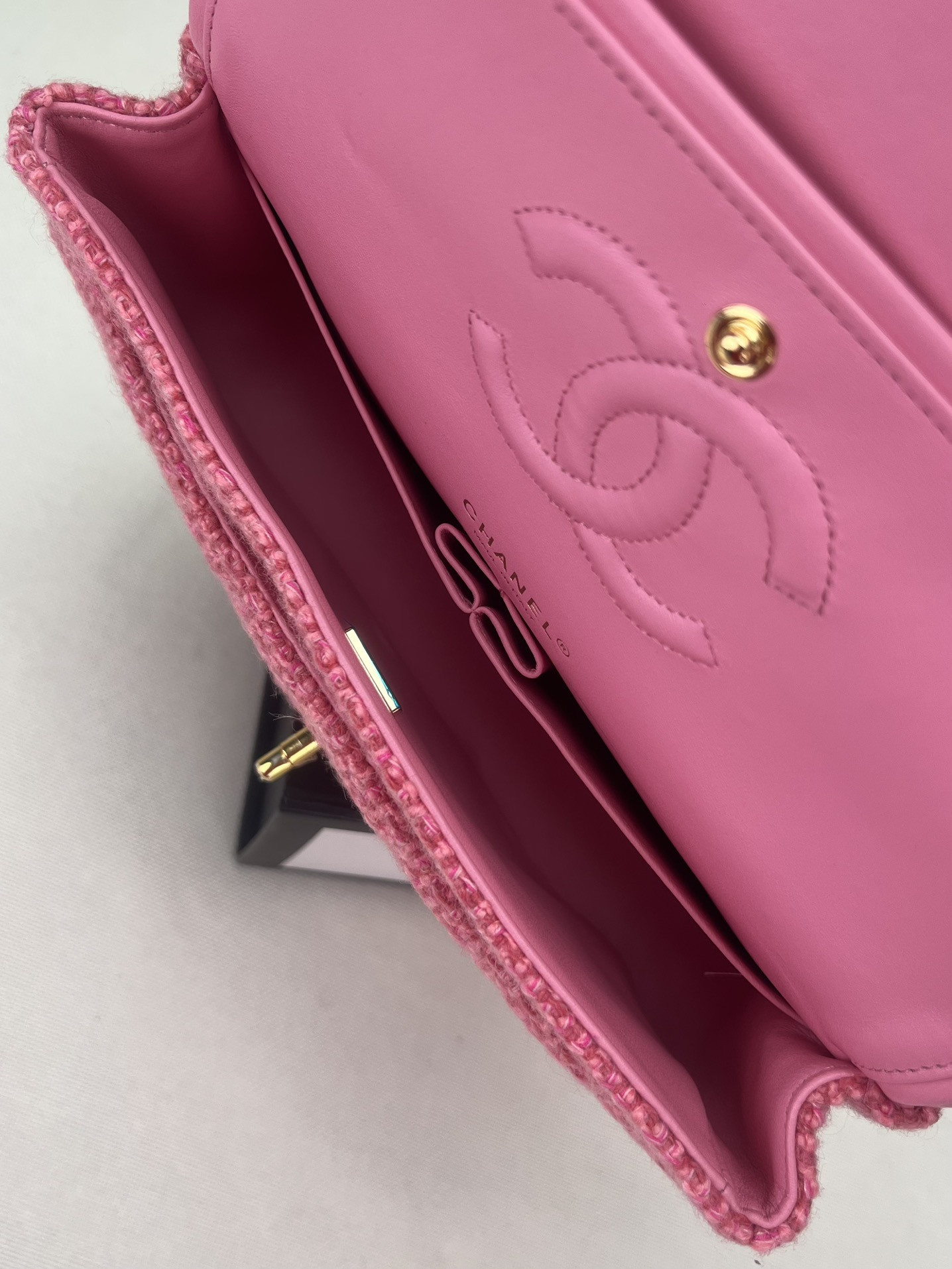 Ch**el CLASSIC 11.12 HANDBAG Tweed & Gold-Tone Metal   6 × 9.9 × 2.5 in