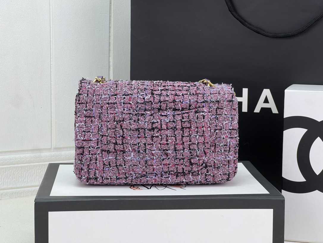 Ch**el MINI CLASSIC 11.12 HANDBAG Tweed & Gold-Tone Metal 4.7 × 7.8 × 2.3 in