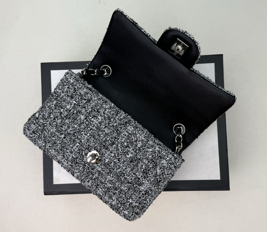 Ch**el MINI CLASSIC 11.12 HANDBAG Tweed & Silver-Tone Metal 4.7 × 7.8 × 2.3 in