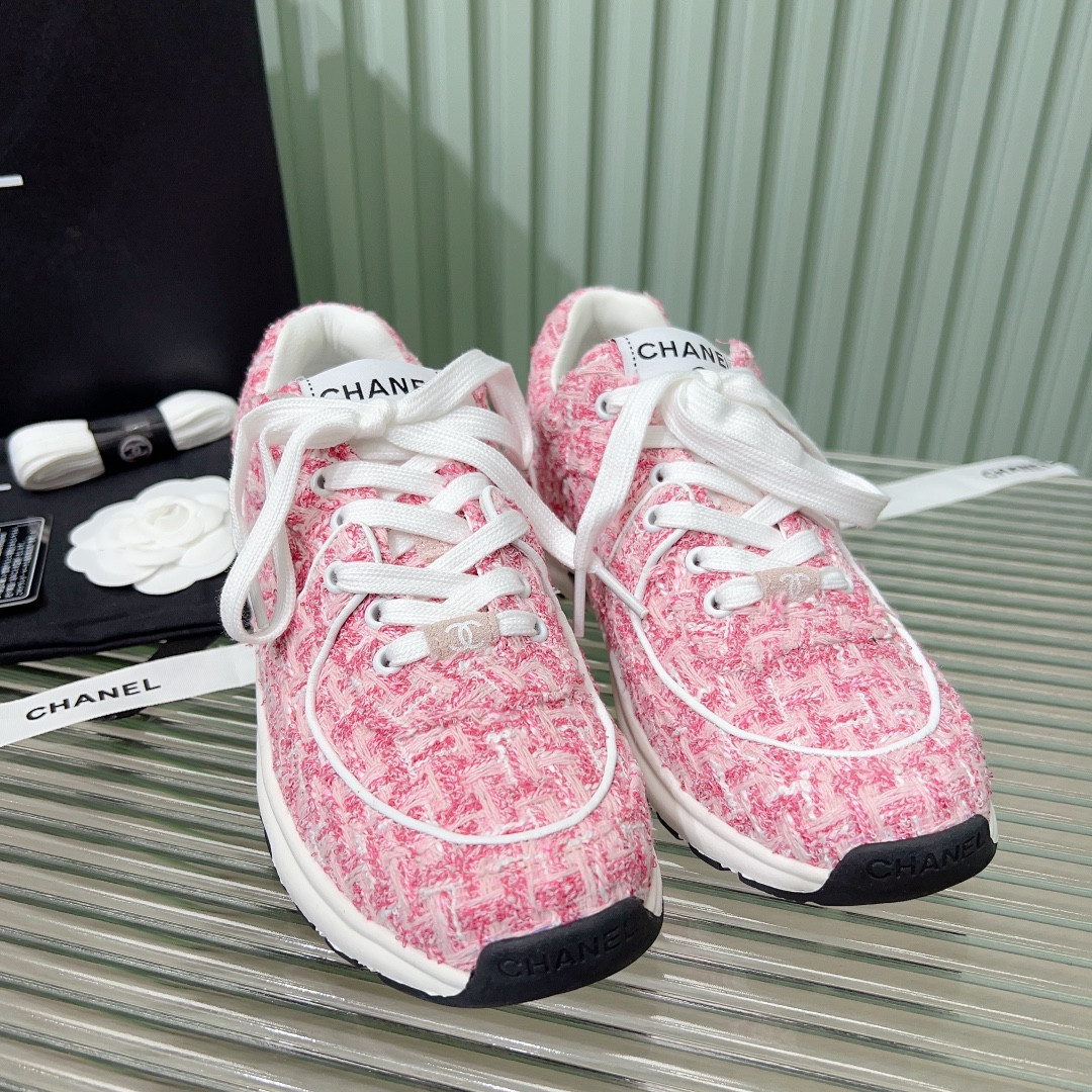 UA Ch**el SNEAKERS Tweed