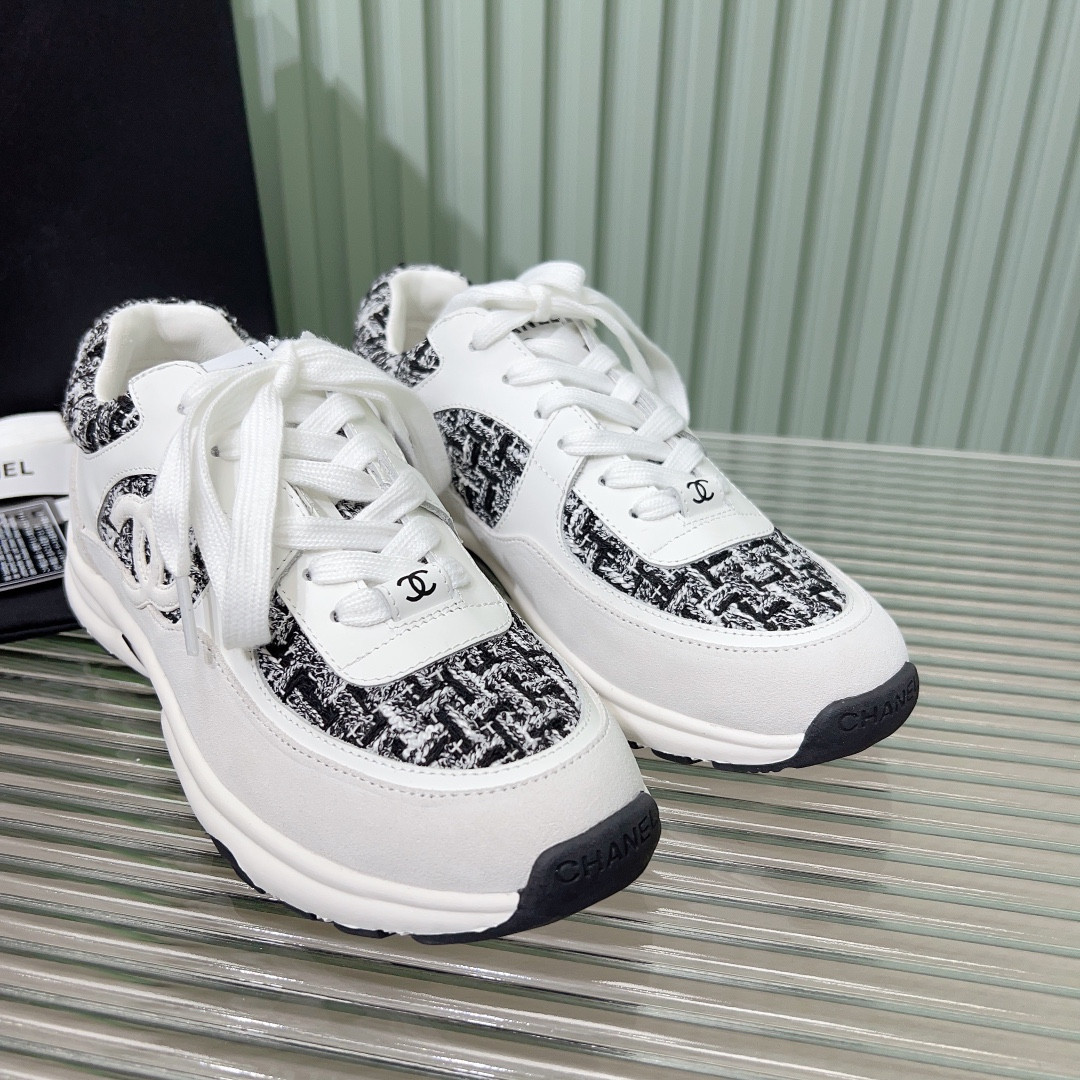 UA Ch**el SNEAKERS Tweed