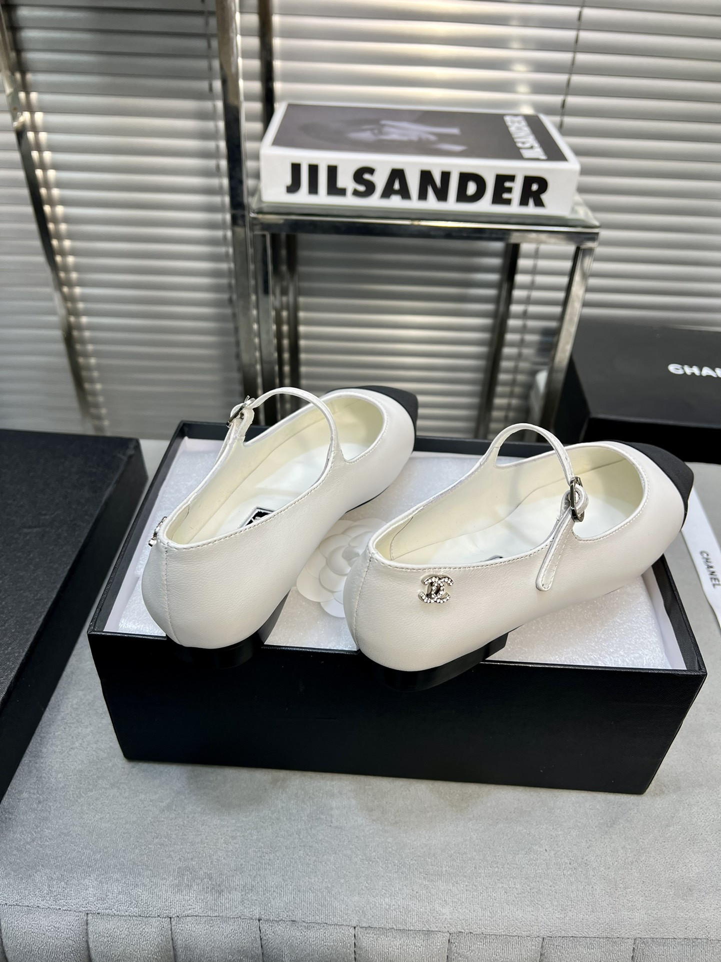 UA Ch**el MARY JANES  Lambskin