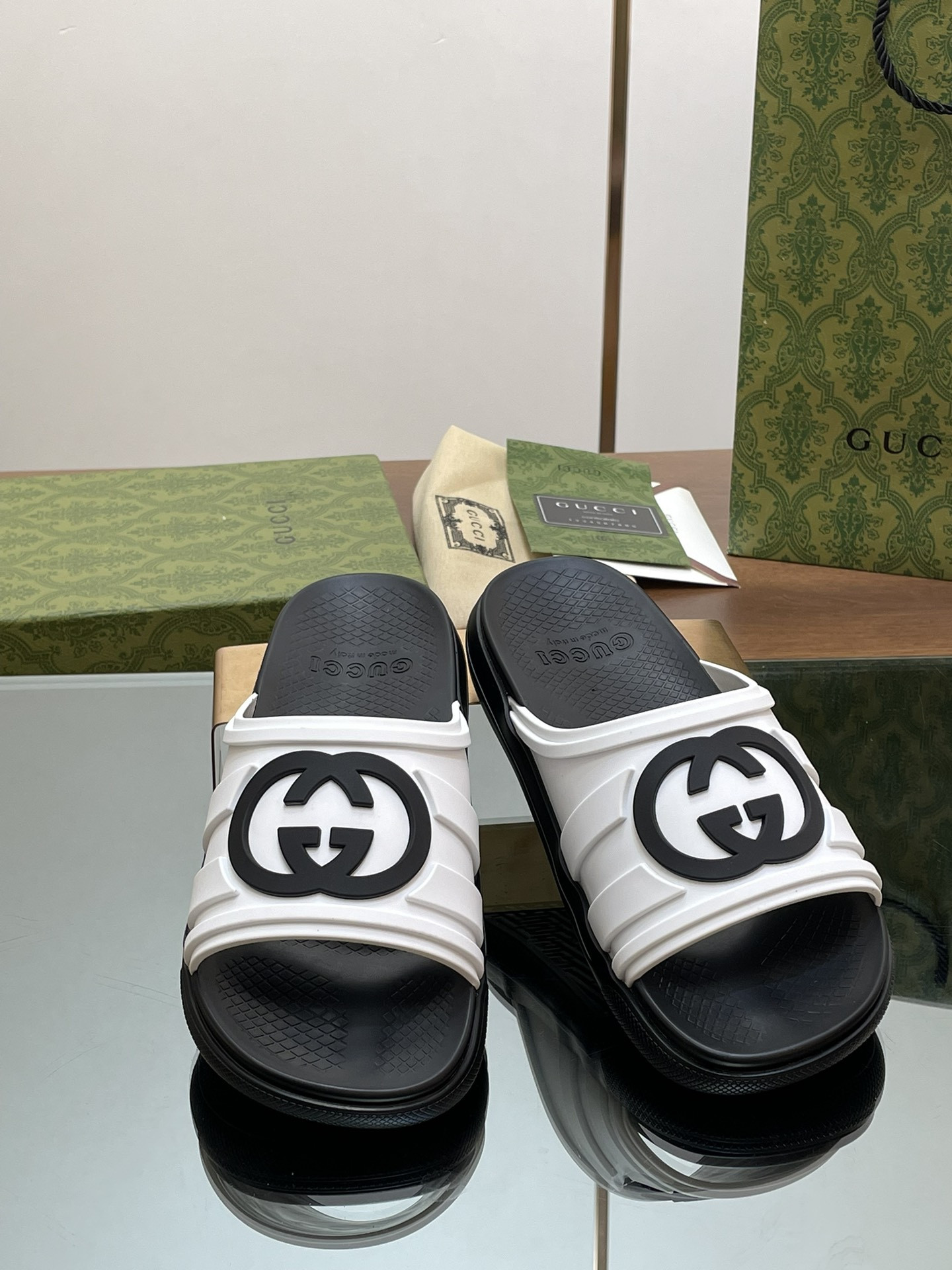 UA Gvc*1 INTERLOCKING G SLIDE SANDAL