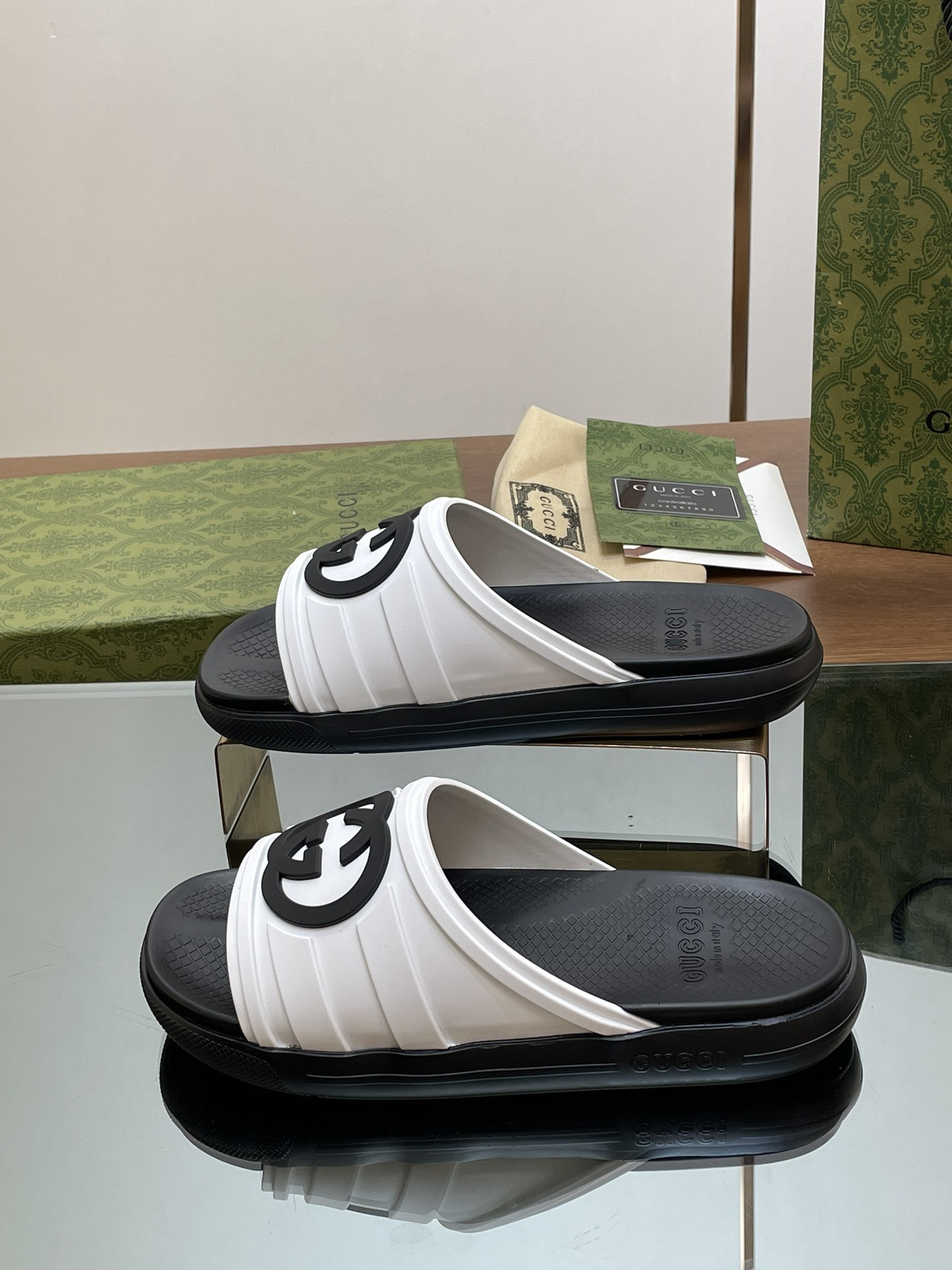 UA Gvc*1 INTERLOCKING G SLIDE SANDAL