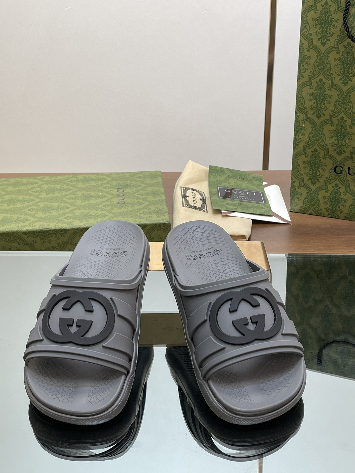 UA Gvc*1 INTERLOCKING G SLIDE SANDAL