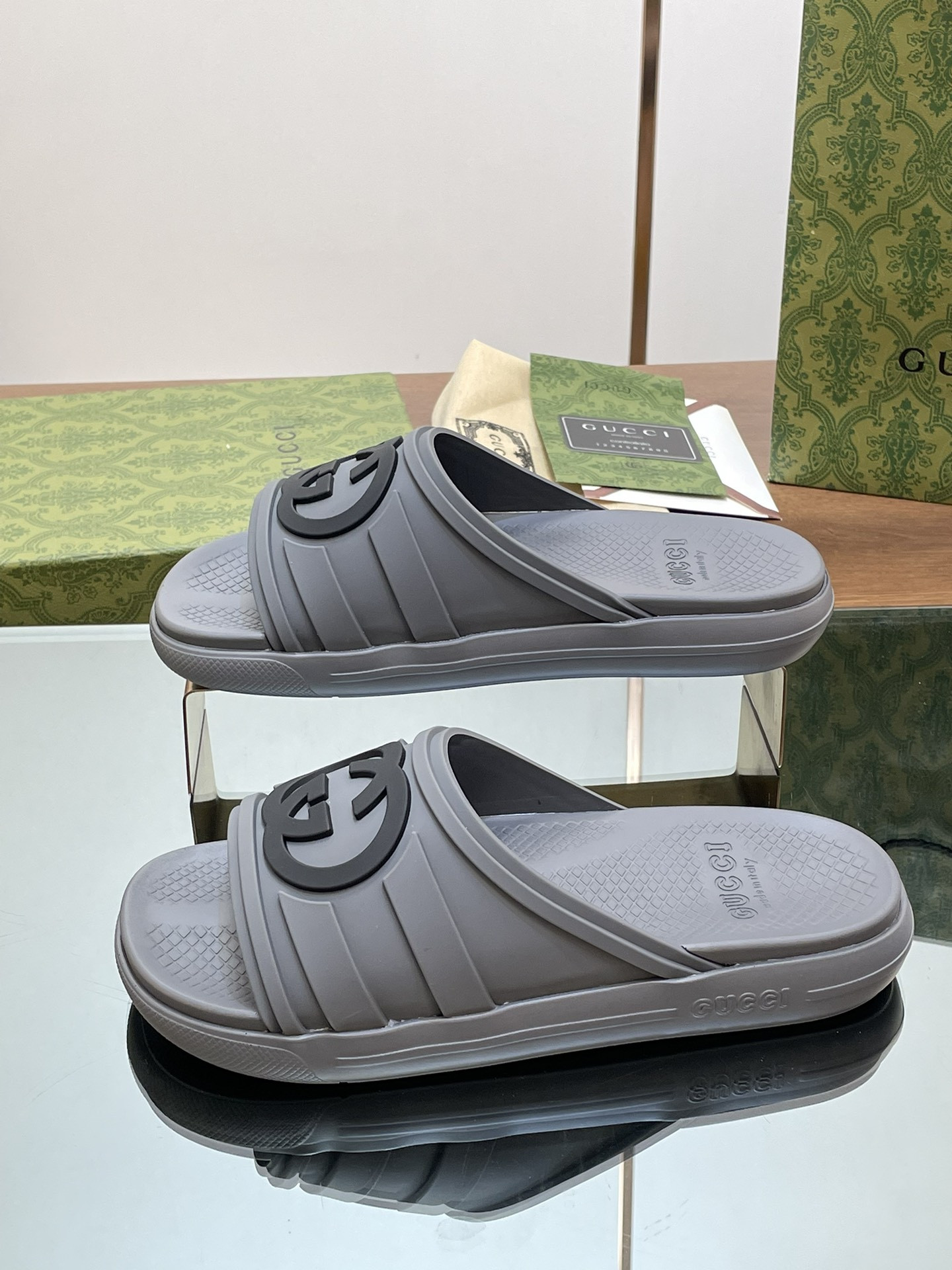 UA Gvc*1 INTERLOCKING G SLIDE SANDAL