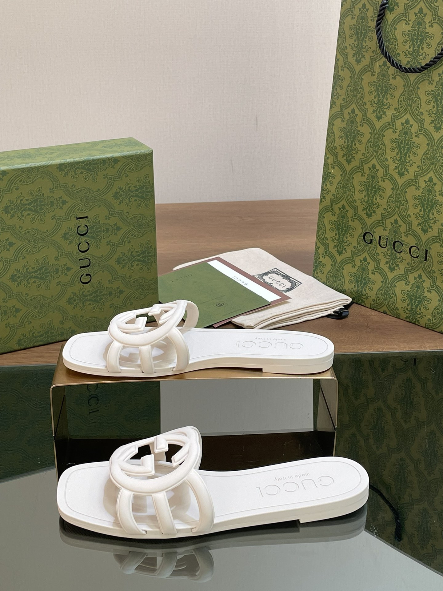 UA Gvc*1 INTERLOCKING G SLIDE SANDAL White