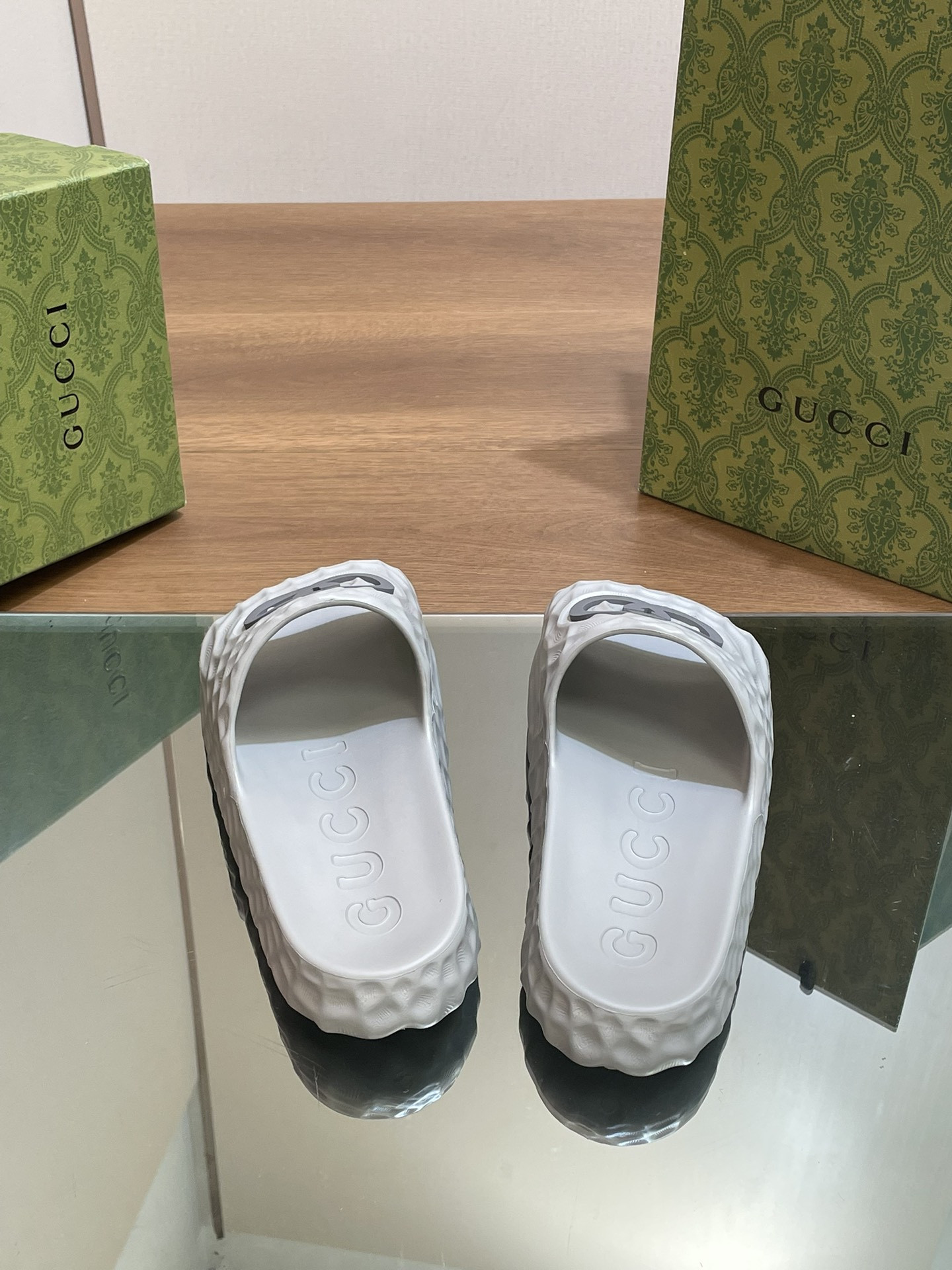 UA Gvc*1 INTERLOCKING G SLIDE SANDAL Gray