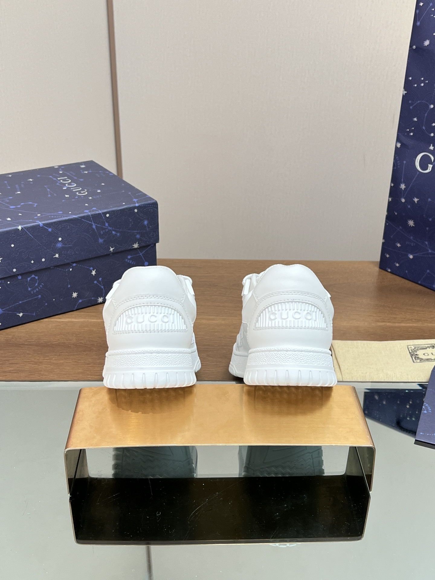 UA Gvc*1 Low-Top SNEAKER