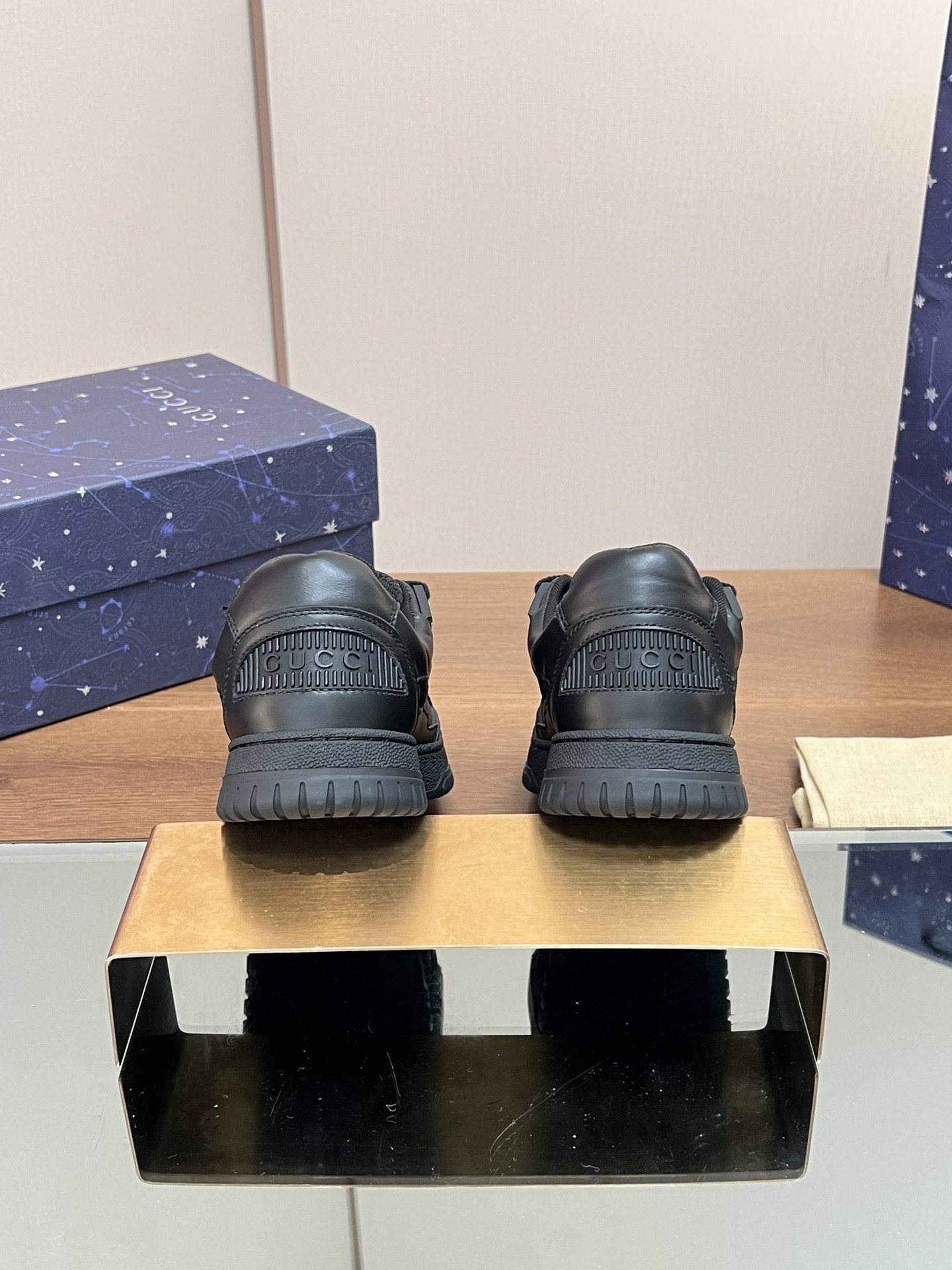 UA Gvc*1 Low-Top SNEAKER