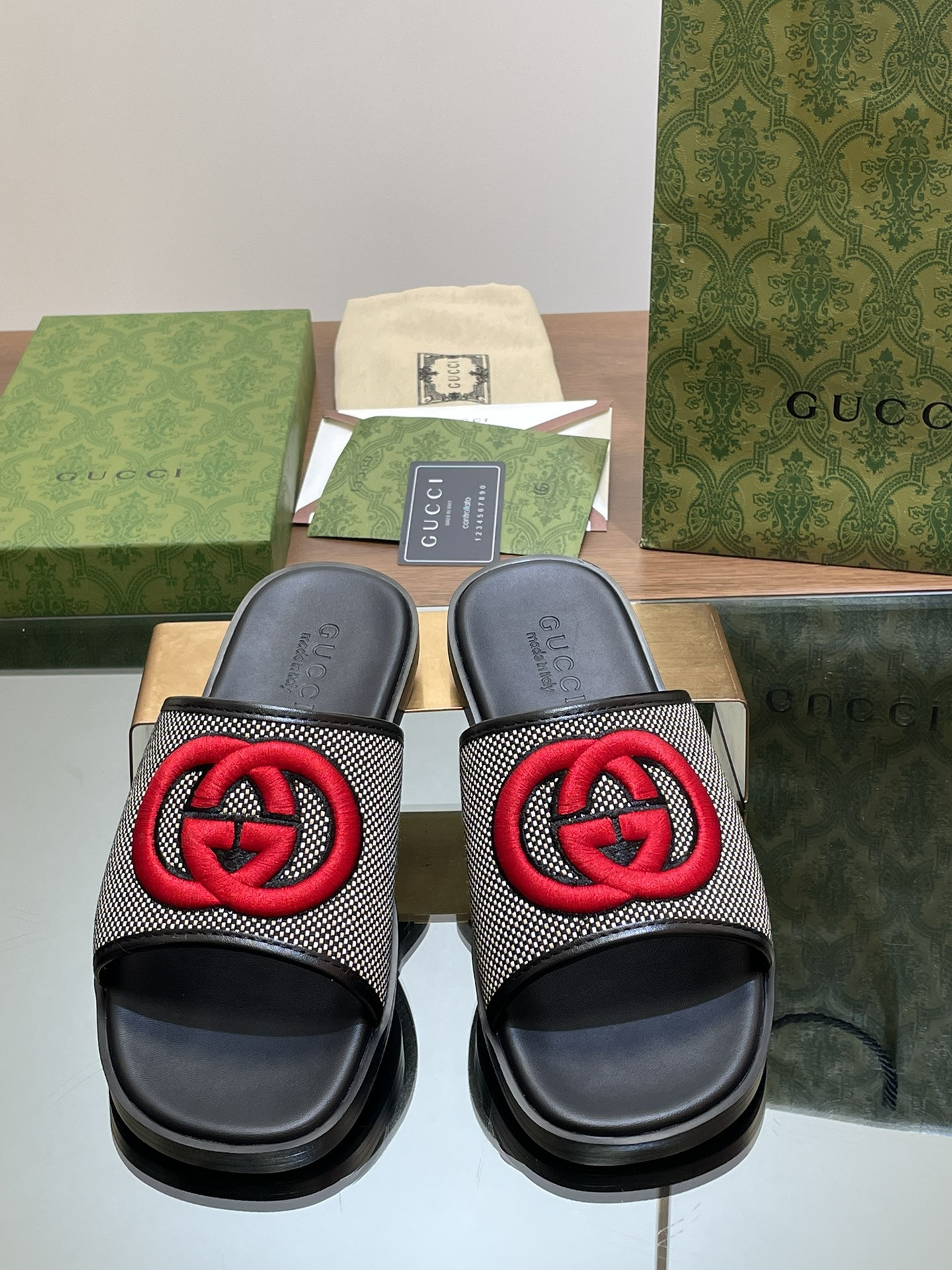 UA Gvc*1 INTERLOCKING G SLIDE SANDAL
