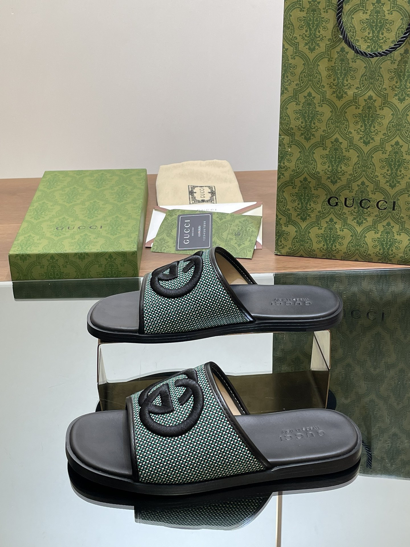 UA Gvc*1 INTERLOCKING G SLIDE SANDAL