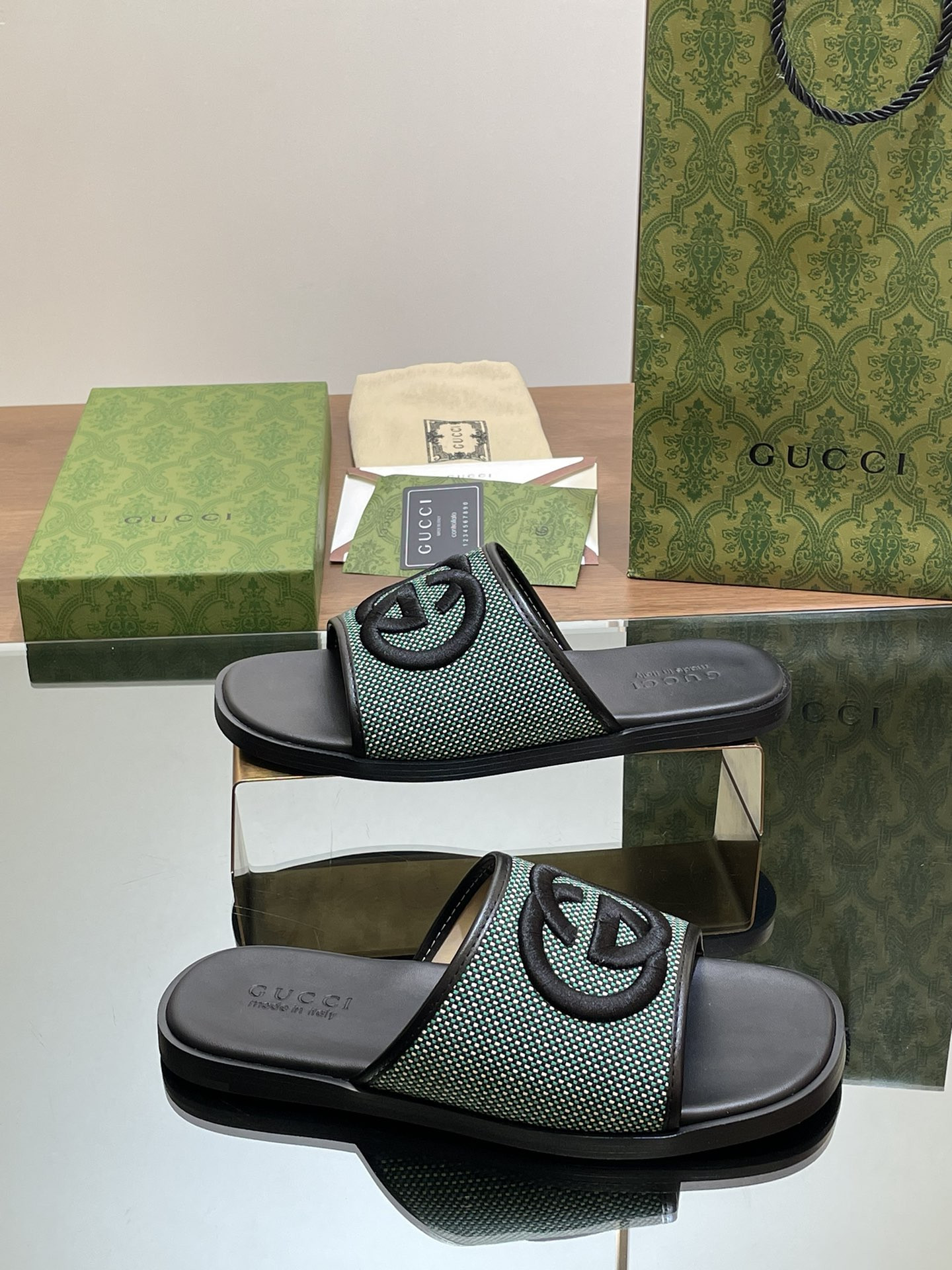 UA Gvc*1 INTERLOCKING G SLIDE SANDAL