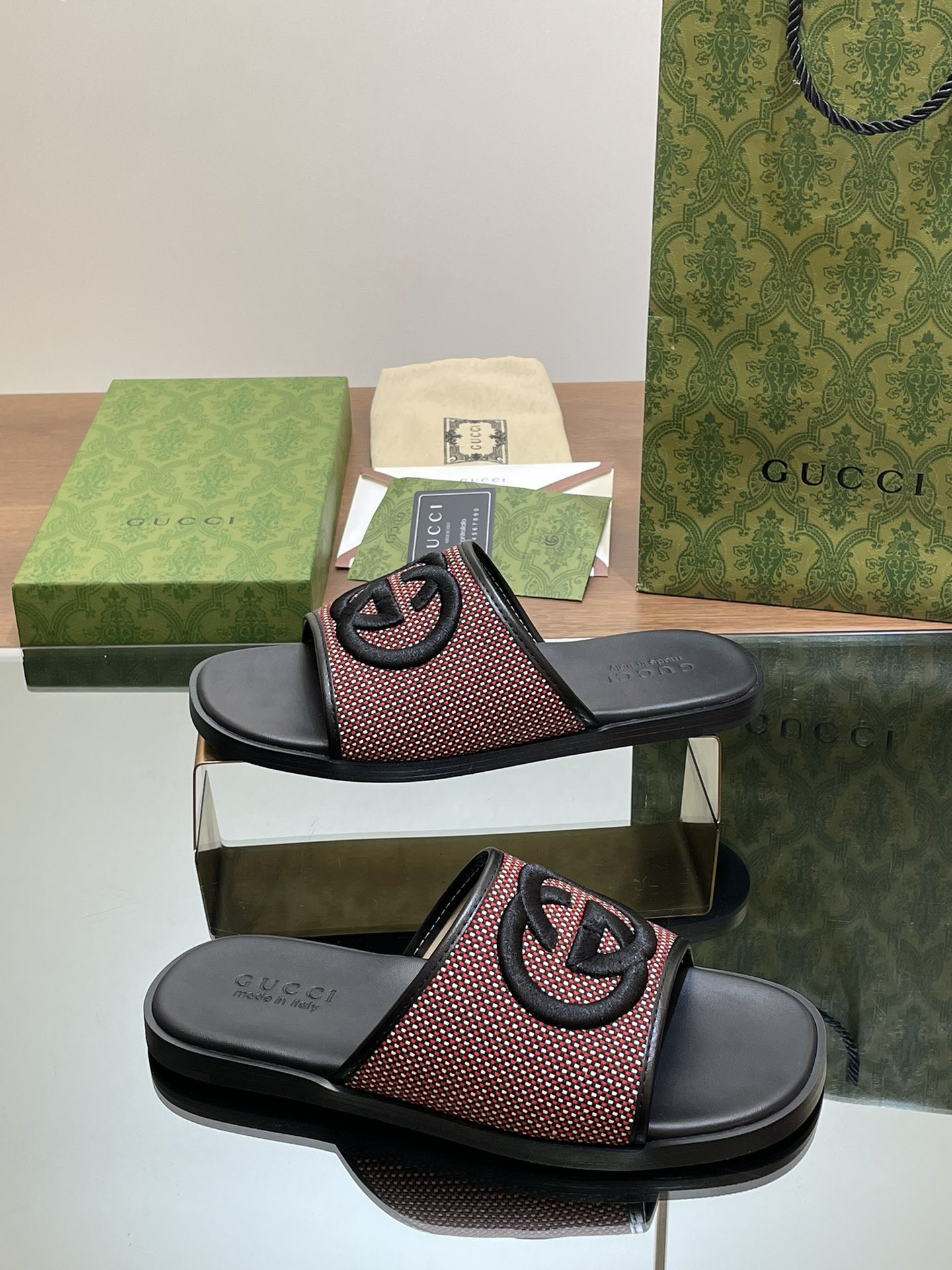 UA Gvc*1 INTERLOCKING G SLIDE SANDAL