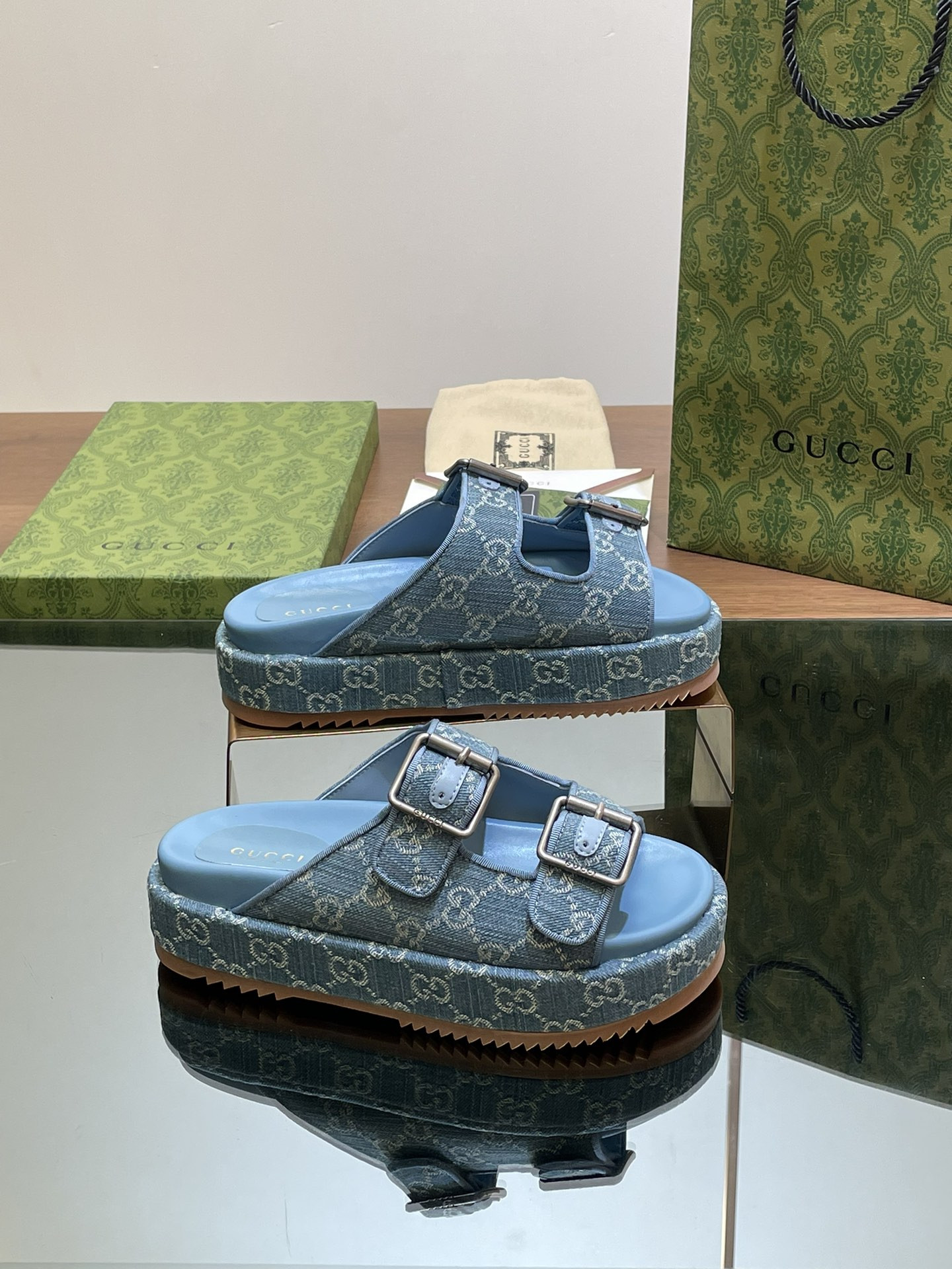 UA Gvc*1 SANDAL WITH DOUBLE G