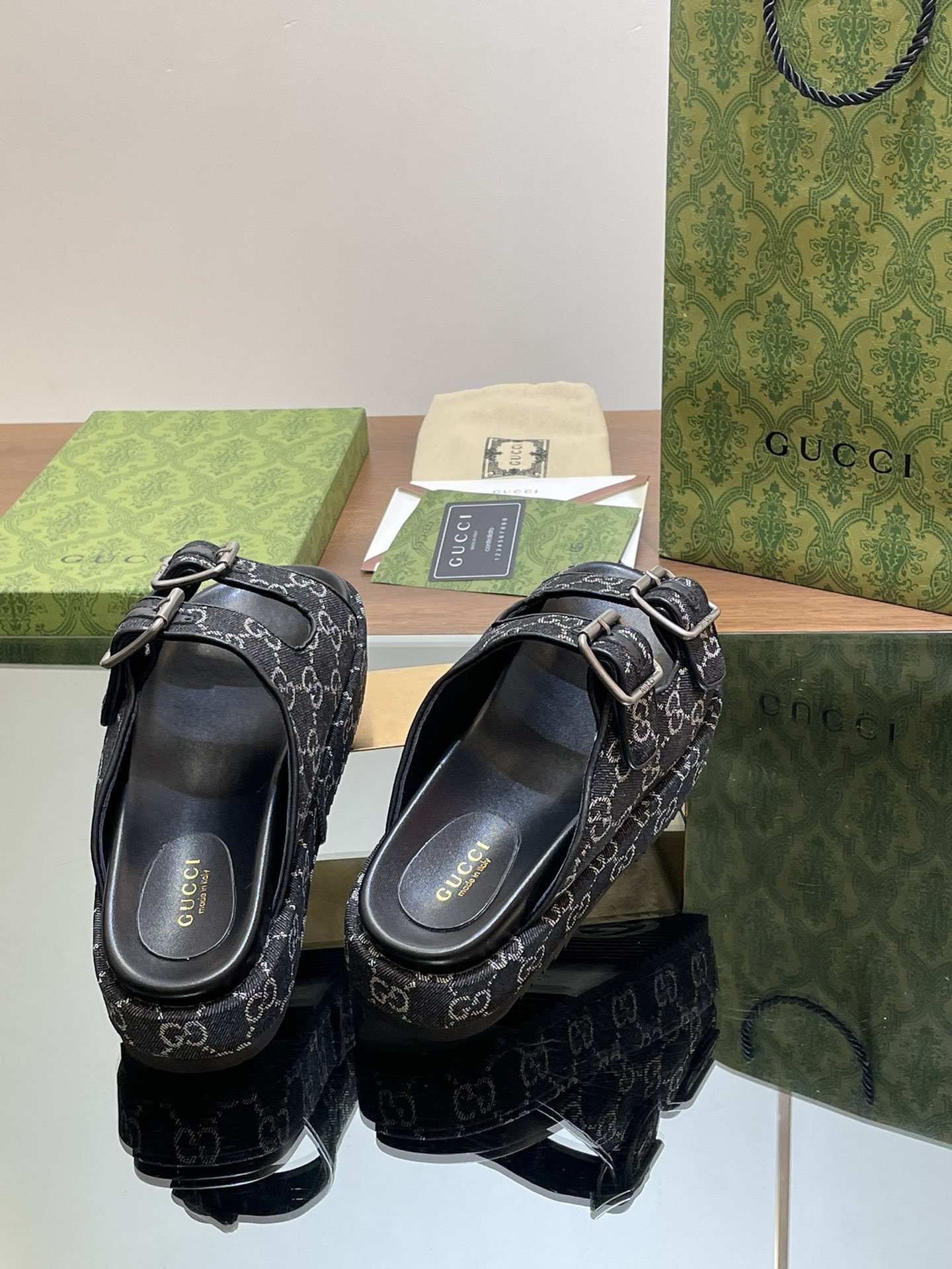 UA Gvc*1 SANDAL WITH DOUBLE G