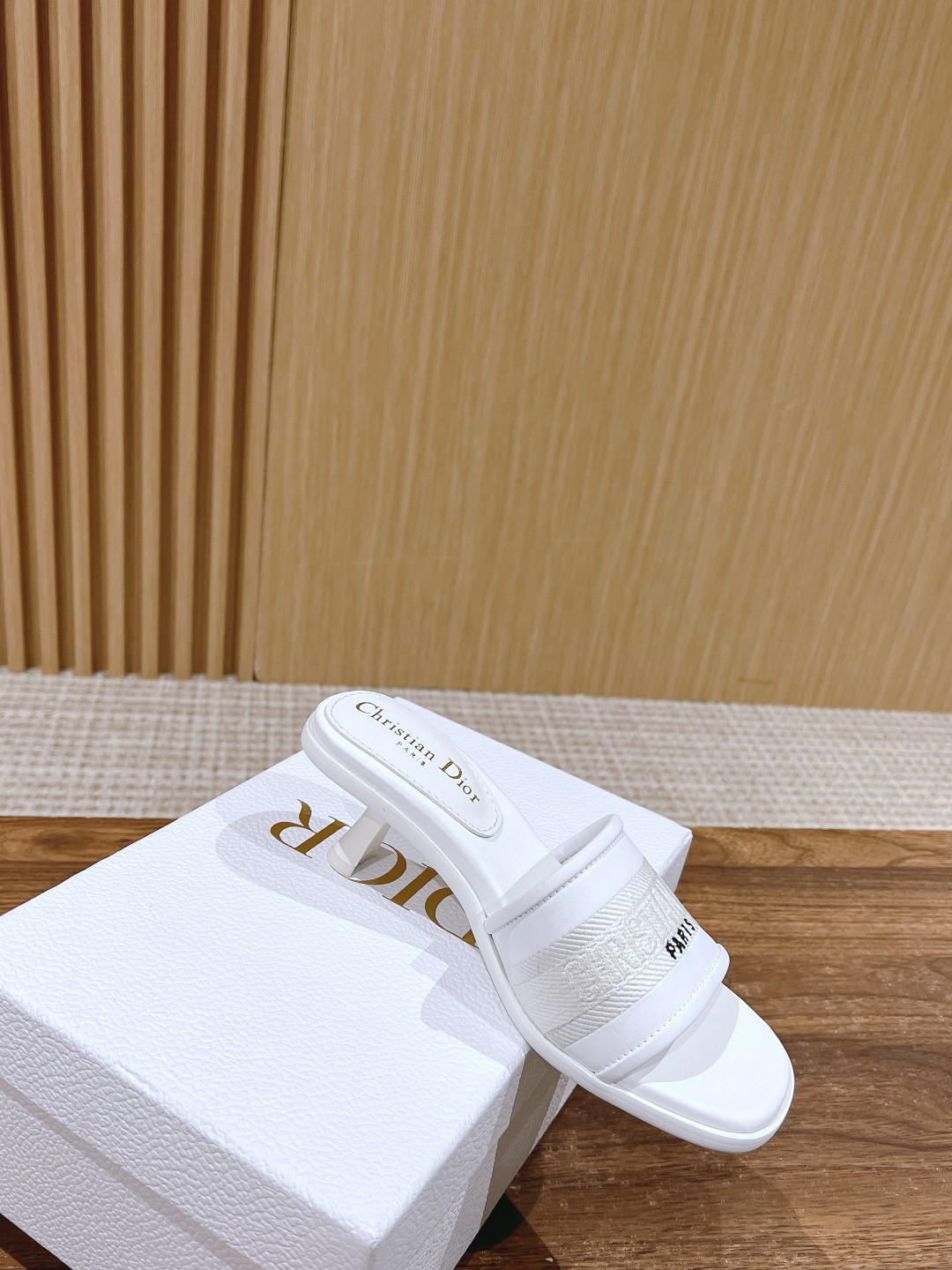 D10r Dway Heeled Slide