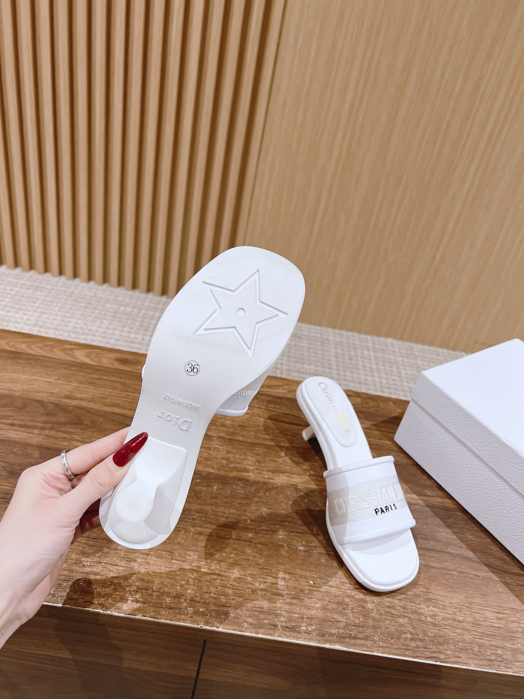 D10r Dway Heeled Slide