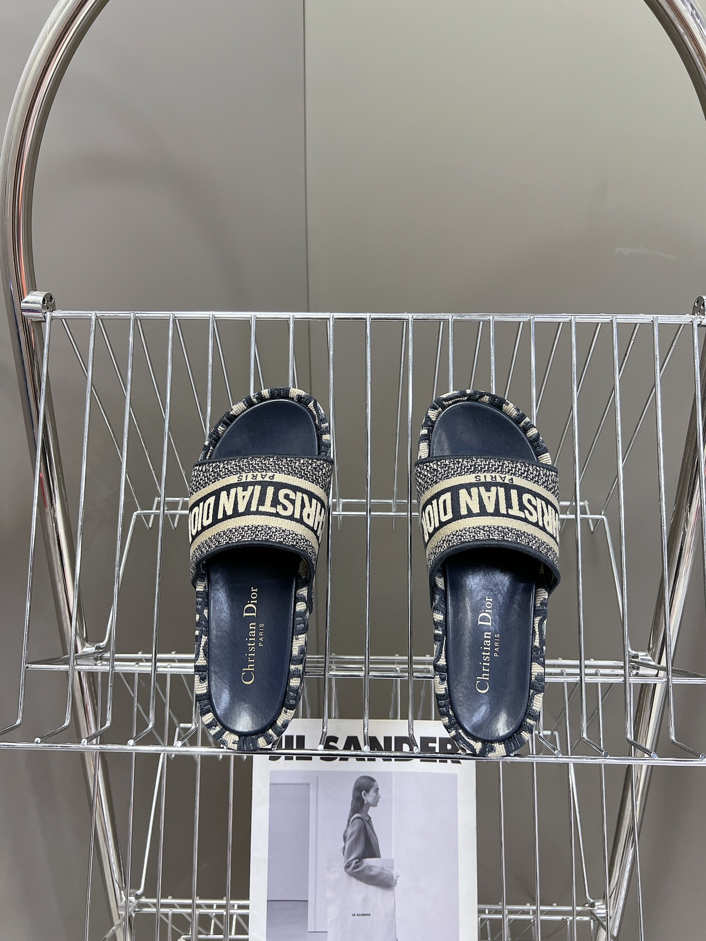 UA D10r Platform Sandals