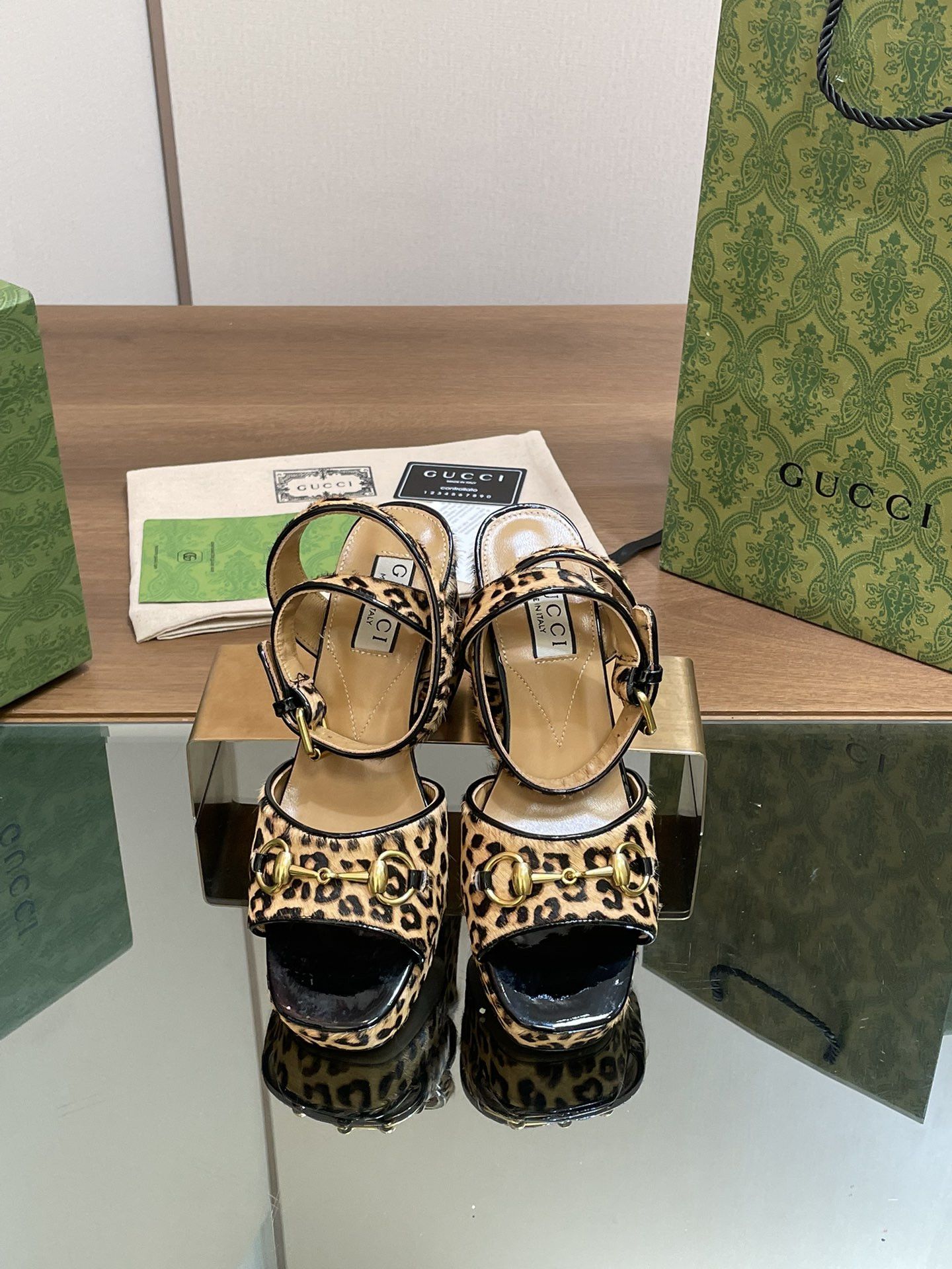 UA Gvc*1 HORSEBIT PLATFORM SANDAL