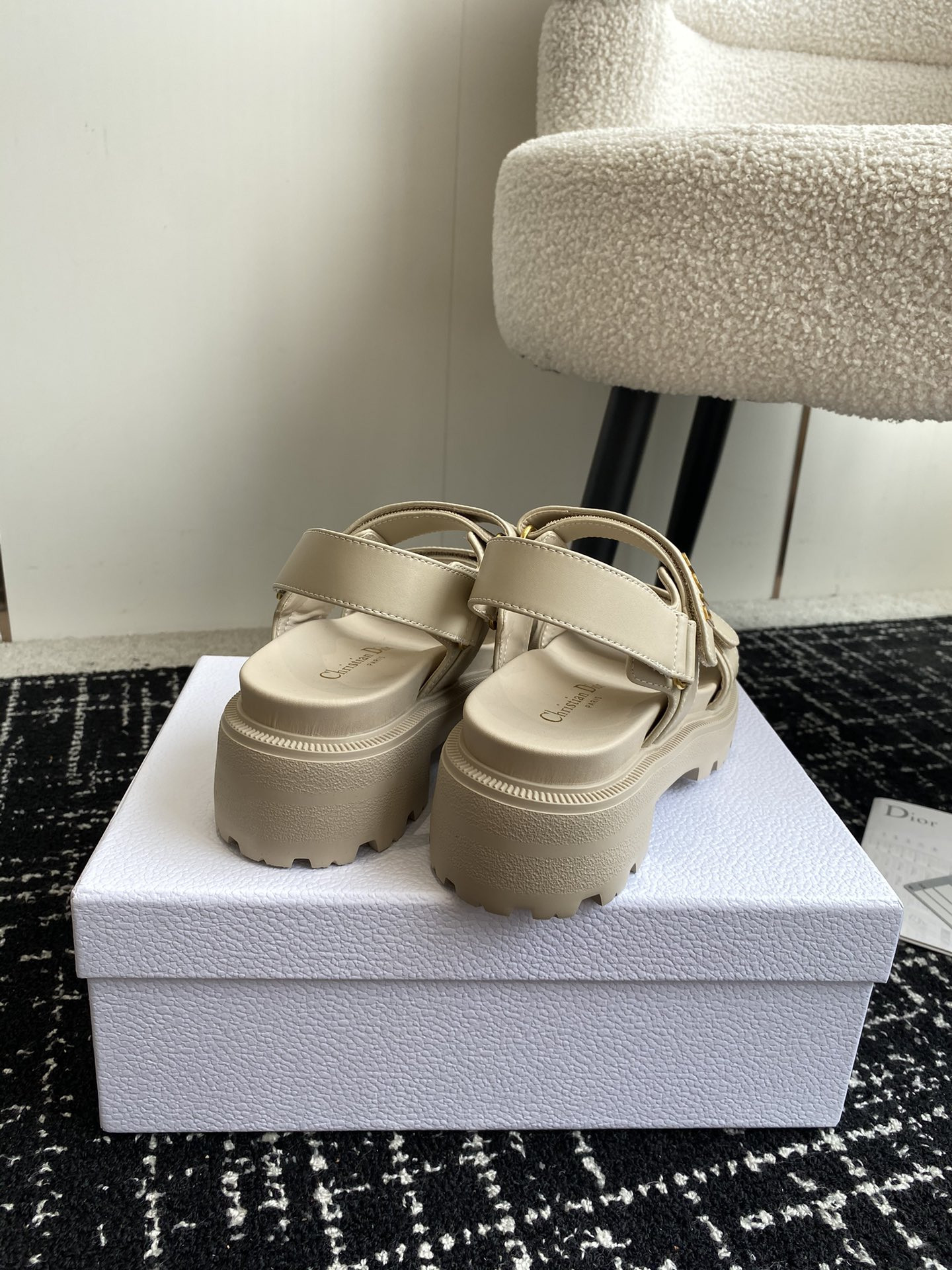 UA D10ract Platform Sandal