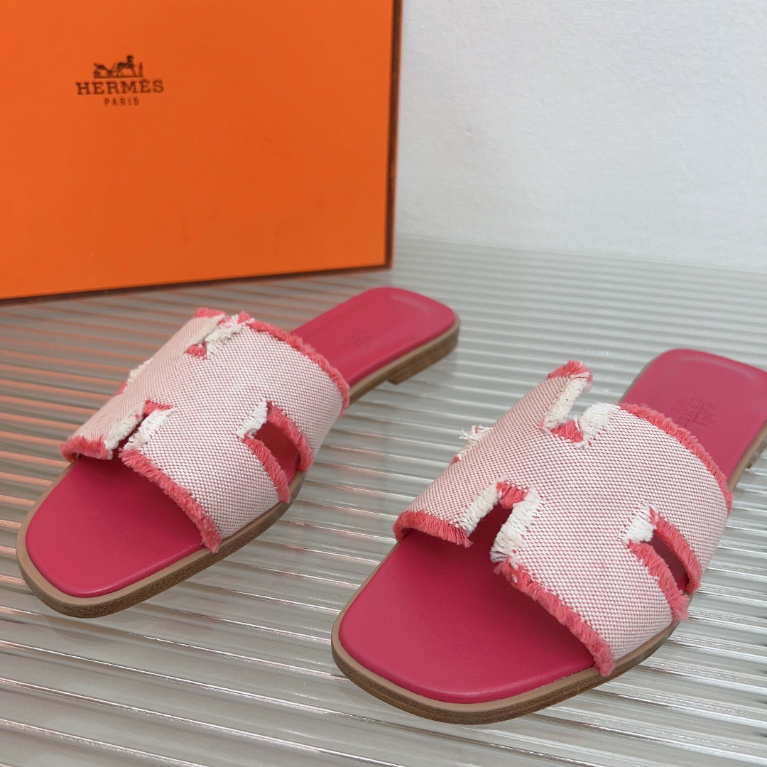 UA H**me5 Oran sandal