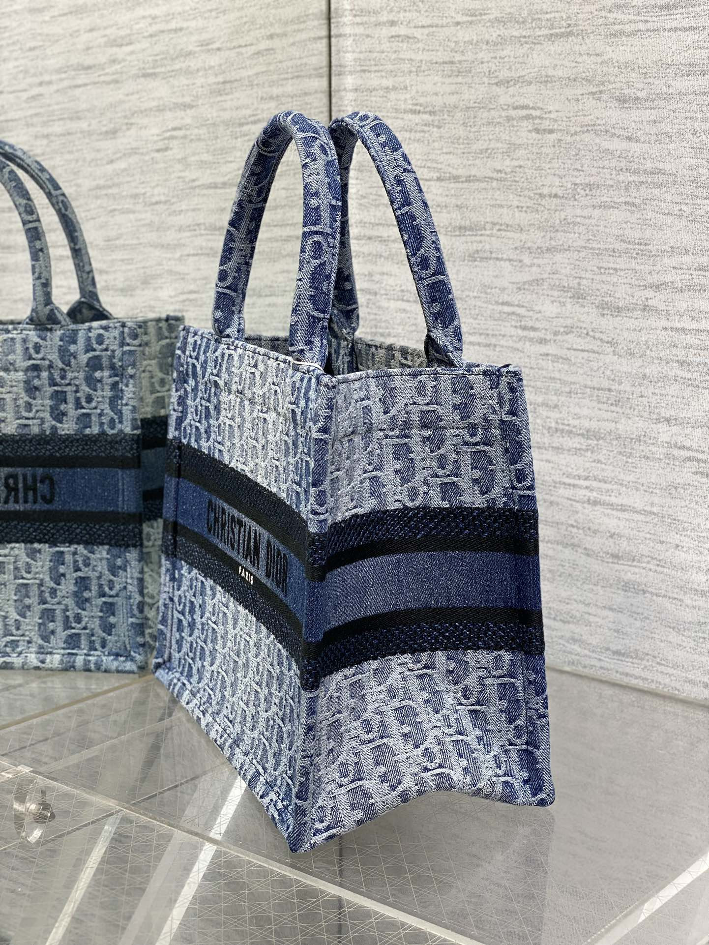 Large D10r Book Tote Blue Denim D10r Oblique Jacquard 26x8x22cm