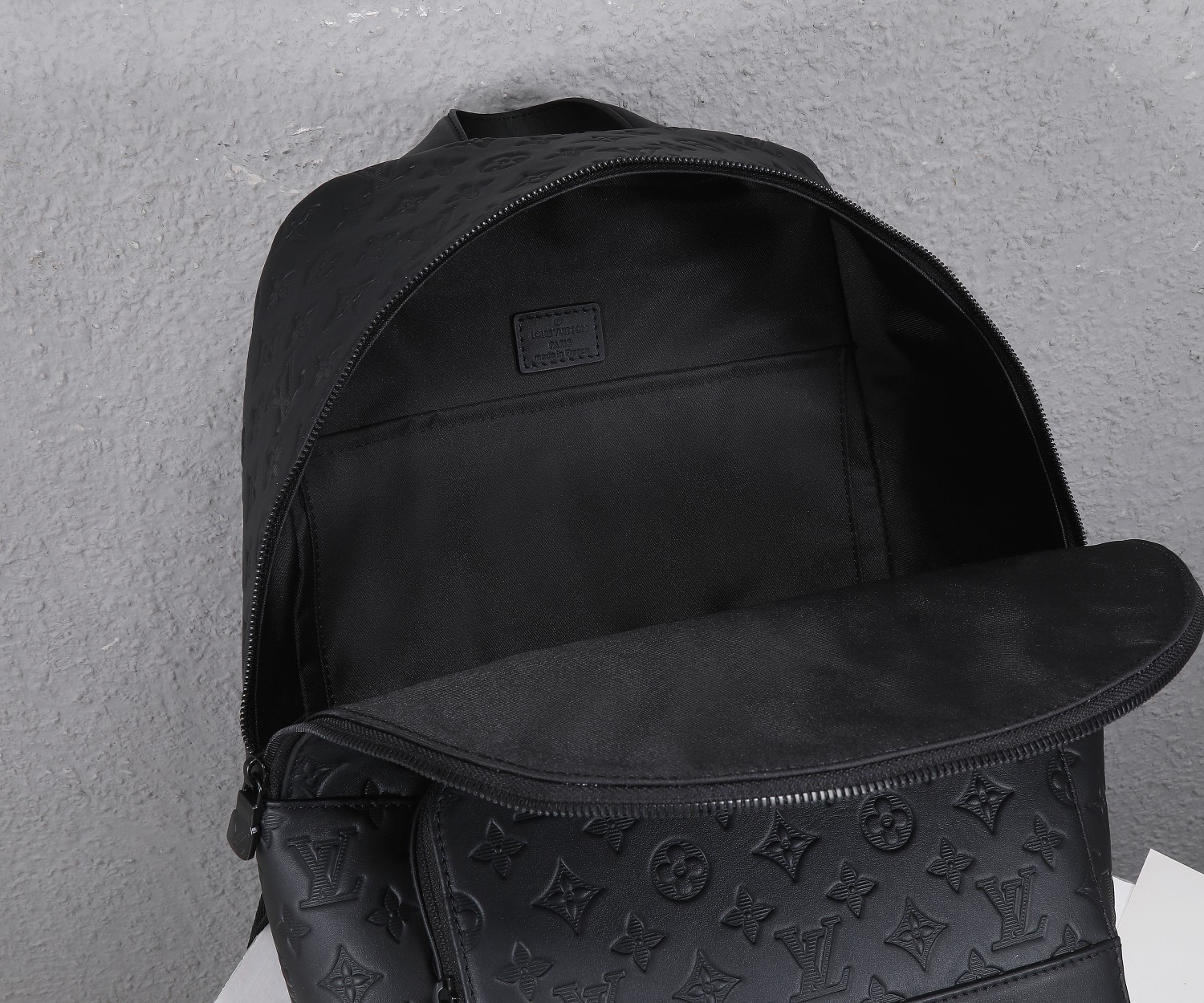 LV RACER BACKPACK M46109 13 x 16.1 x 7.1 inches