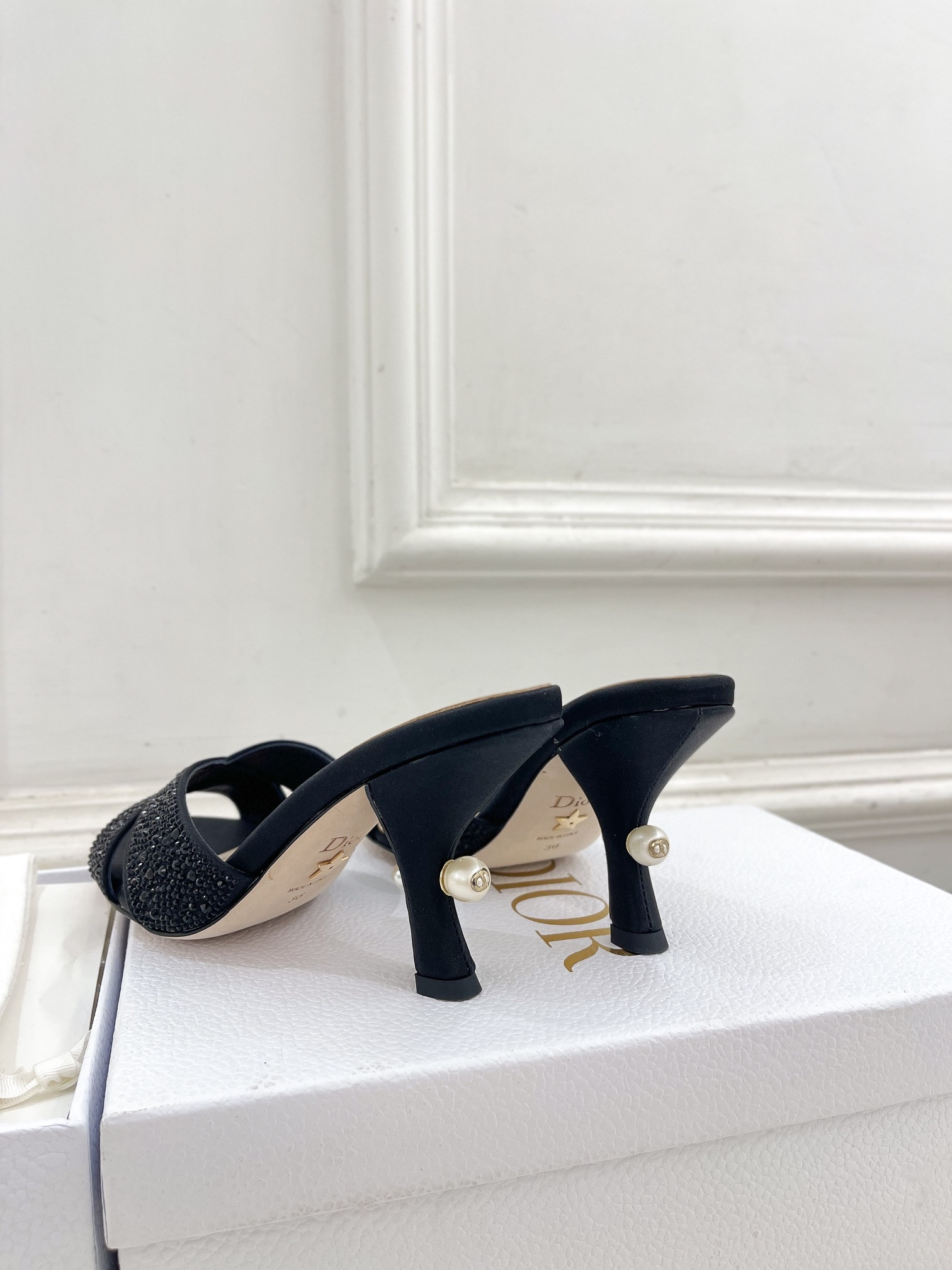 UA D10r Tribales Heeled Slide