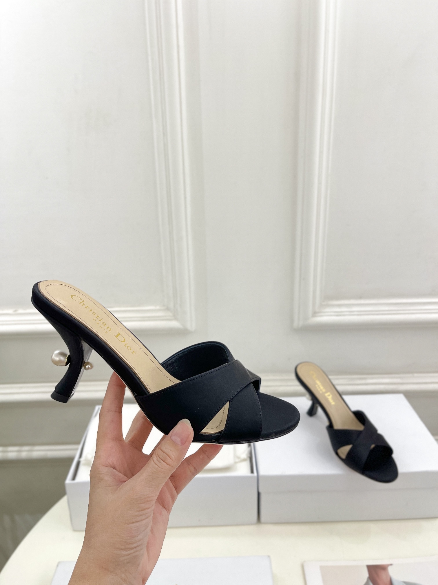 UA D10r Tribales Heeled Slide