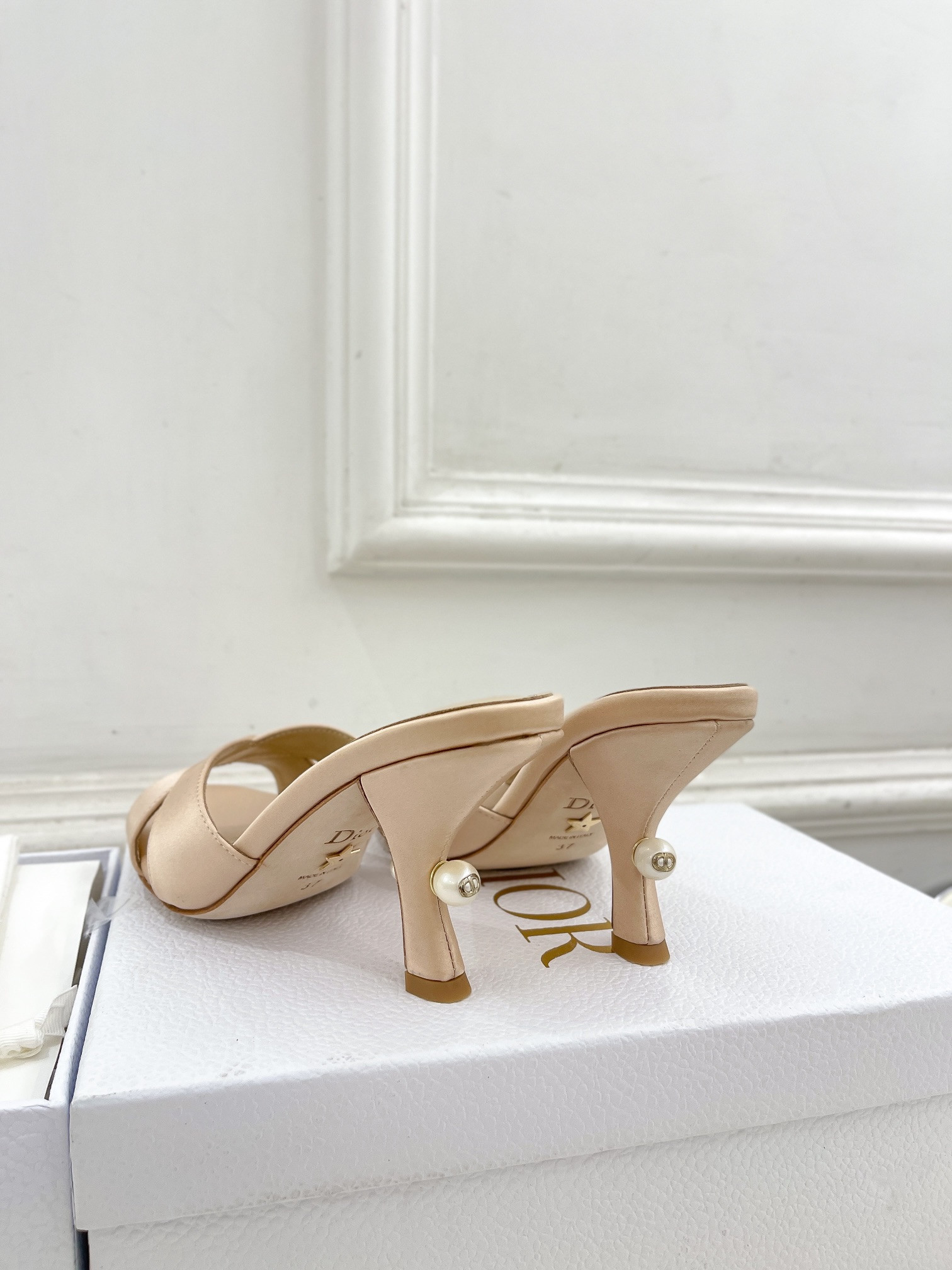 UA D10r Tribales Heeled Slide