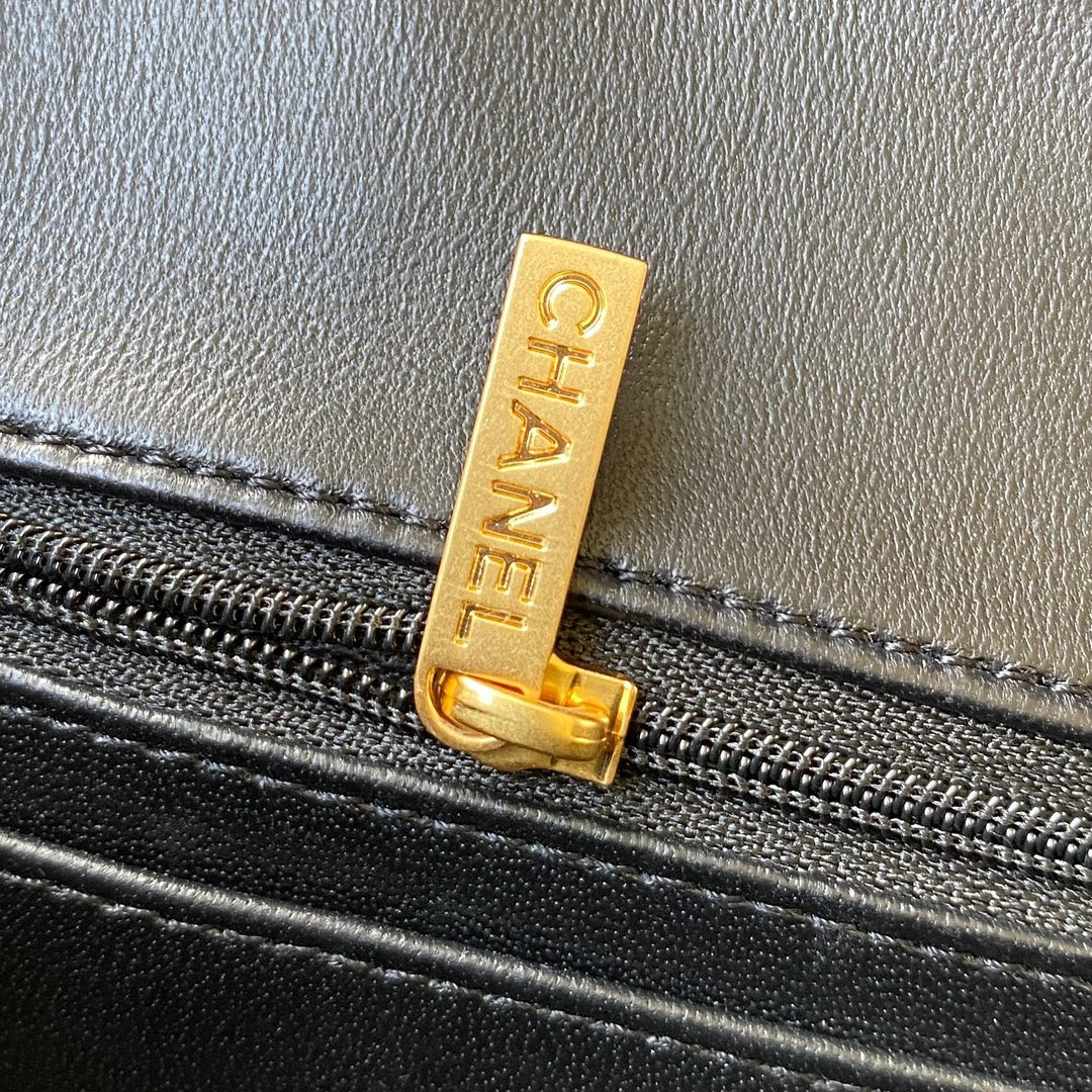 Ch**el  Mini CF handle 20x12x6cm