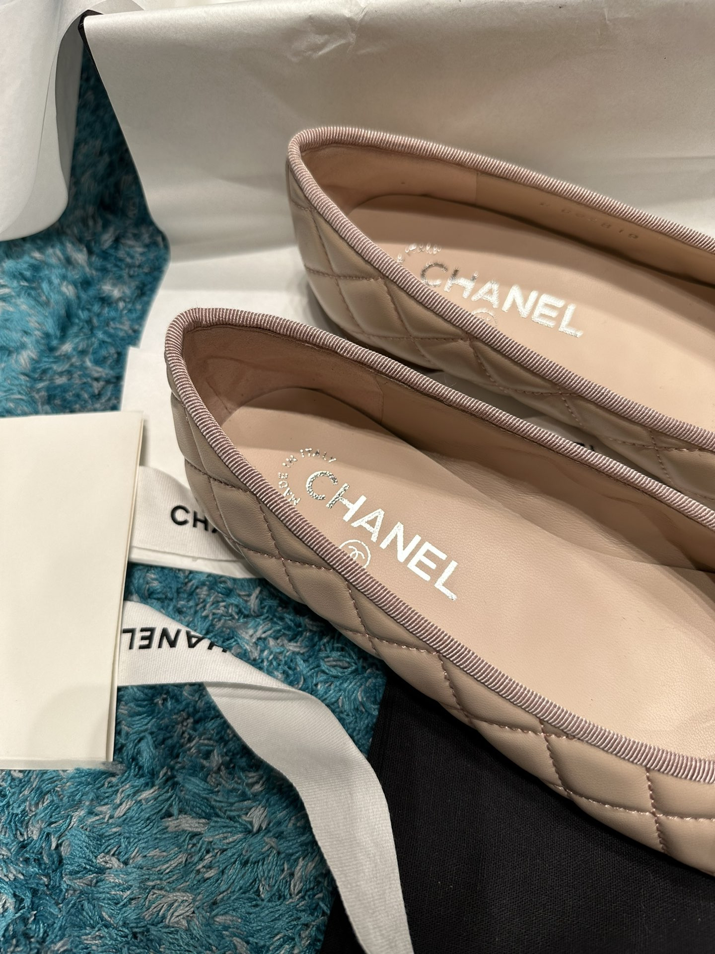 UA Ch**el BALLET FLATS