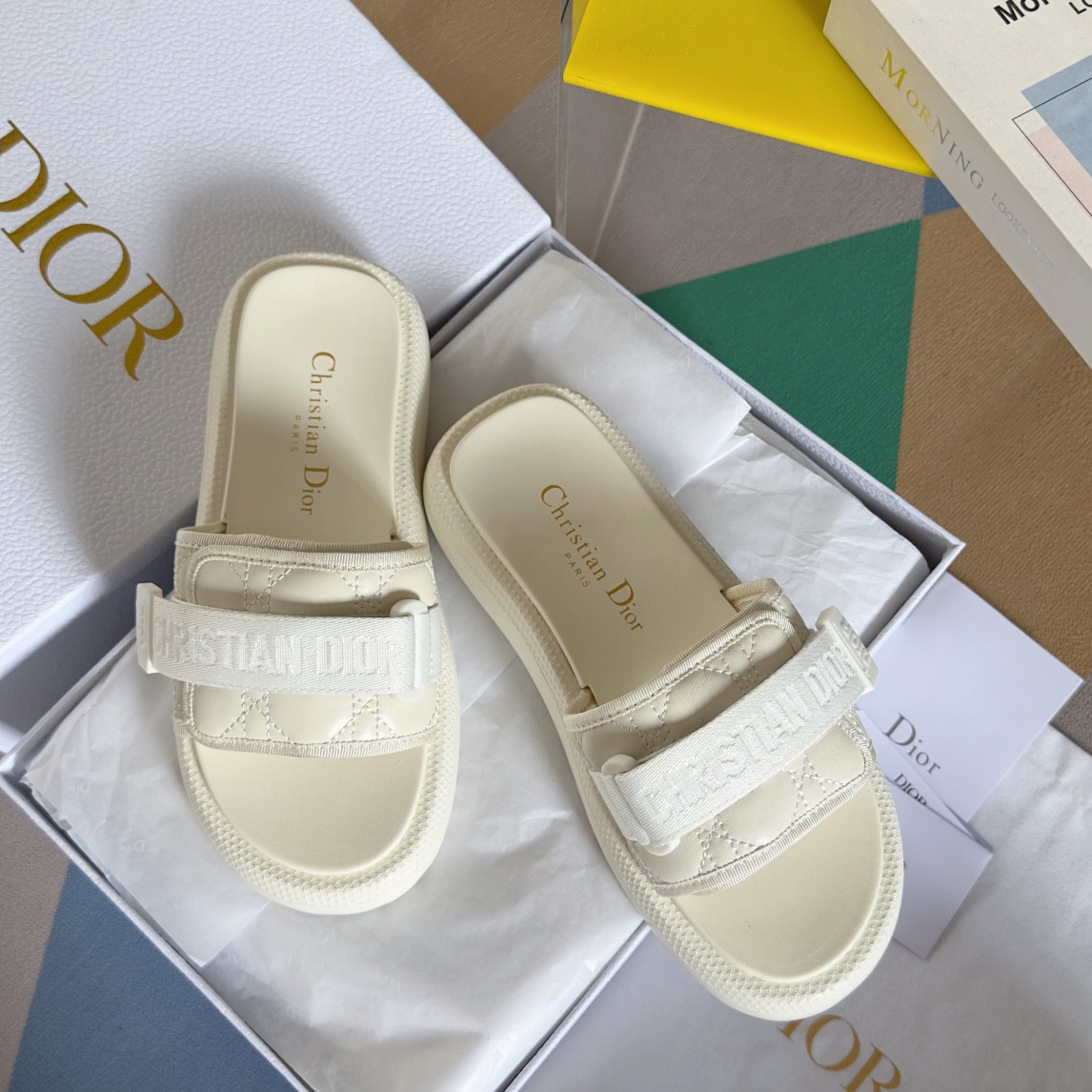 UA D10riviera Dio(r)evolution Slide White