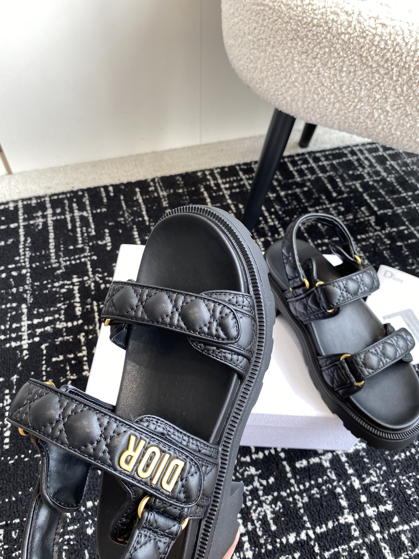 UA D10ract Platform Sandal