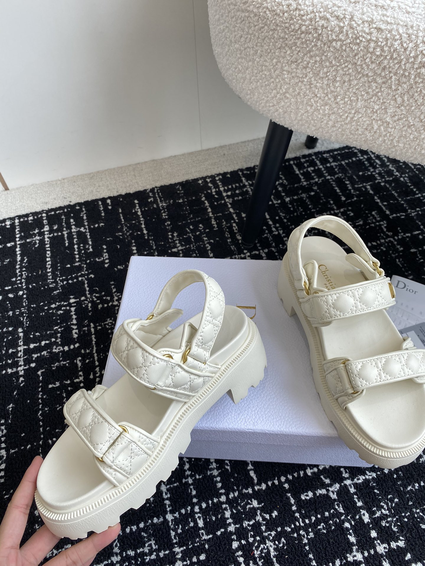 UA D10ract Platform Sandal