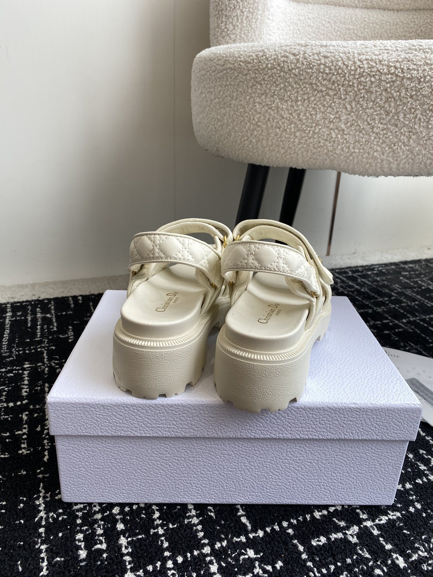 UA D10ract Platform Sandal