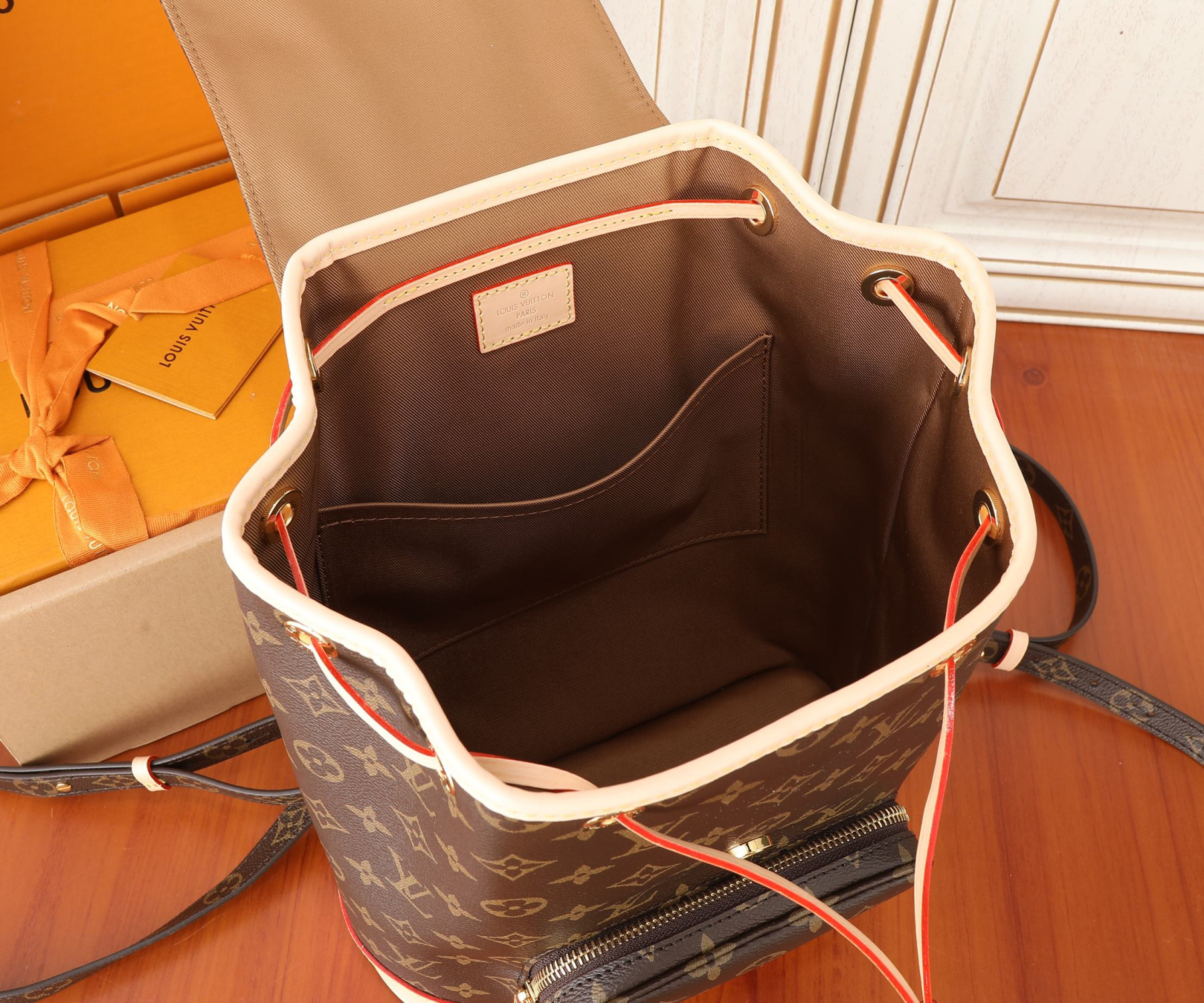 LV House M11198 28x30x18CM