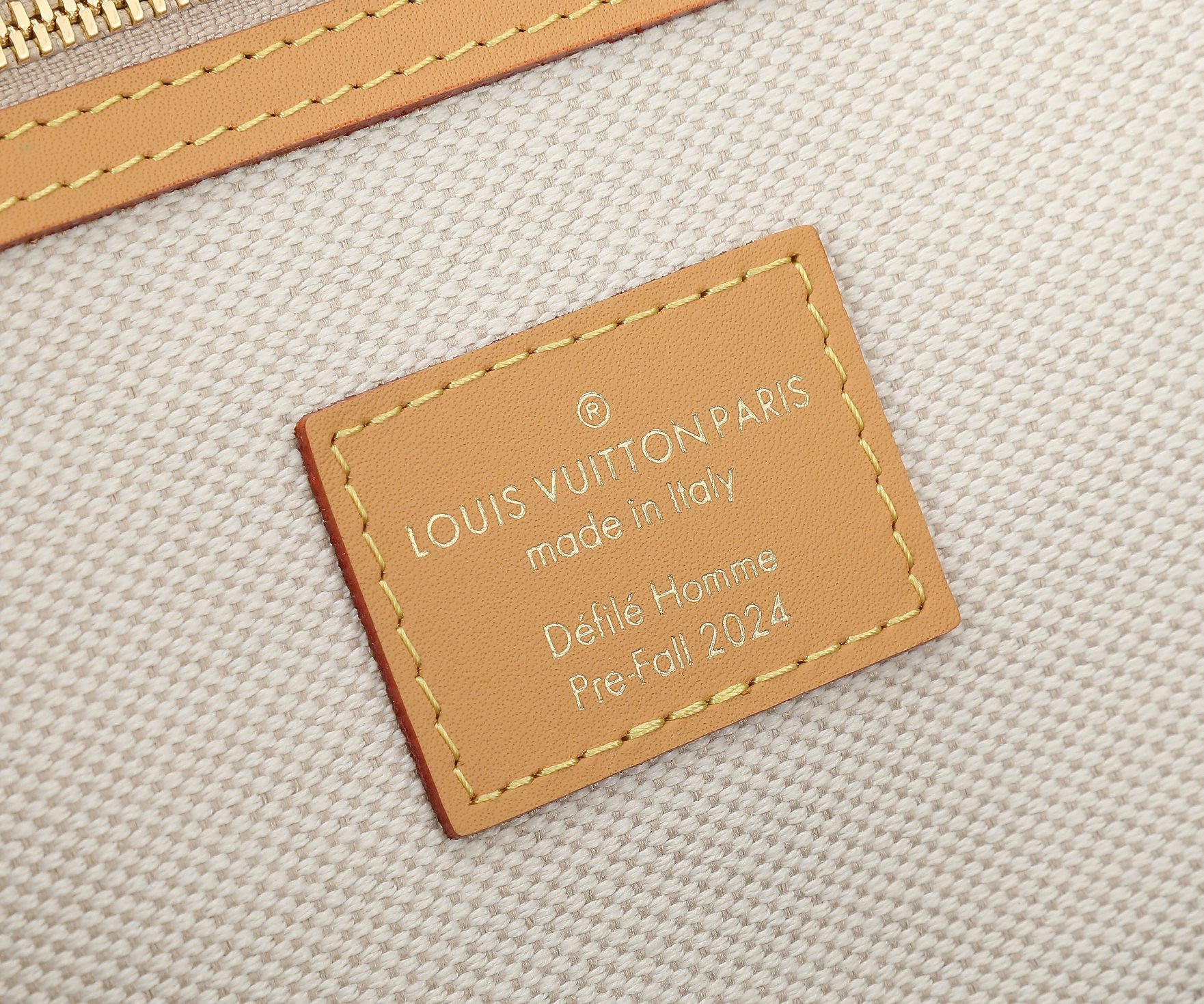 LV Keepall Bandoulière 50 N40739 19.7 x 11.4 x 9.1 inches