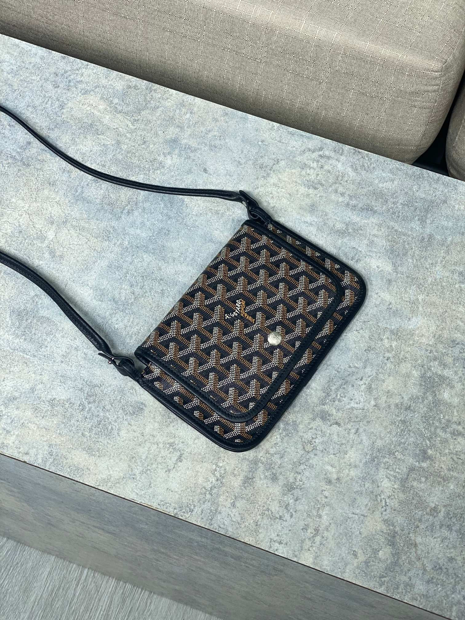 G09ard Plumet Pocket Wallet 21x14x2.5cm