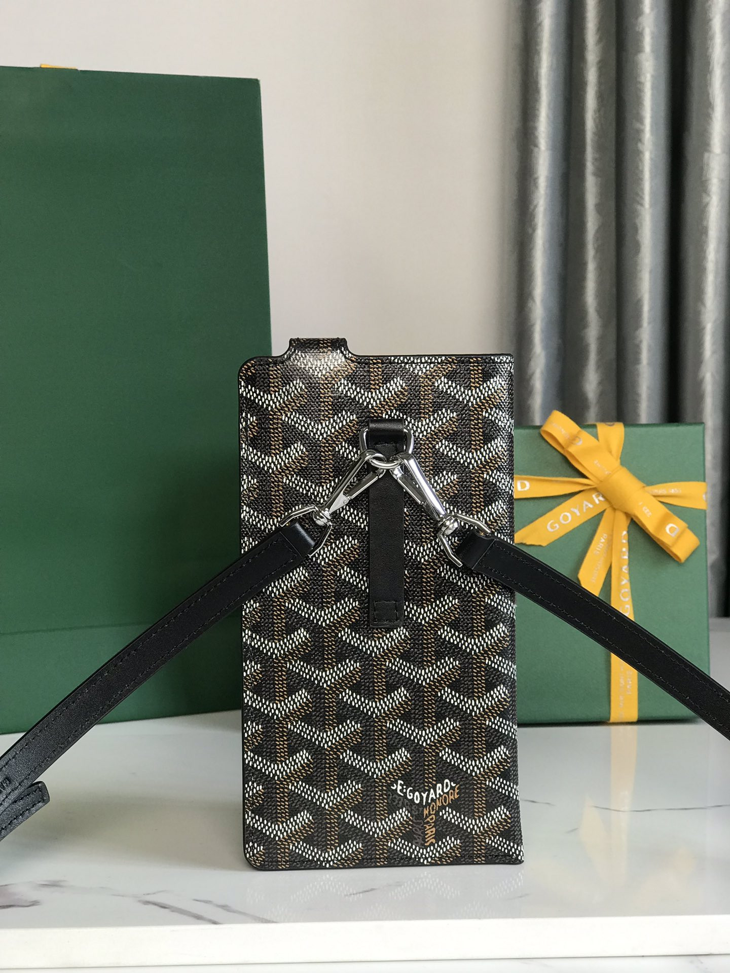 G09ard Card Bag 10cm x 1cm x 18cm