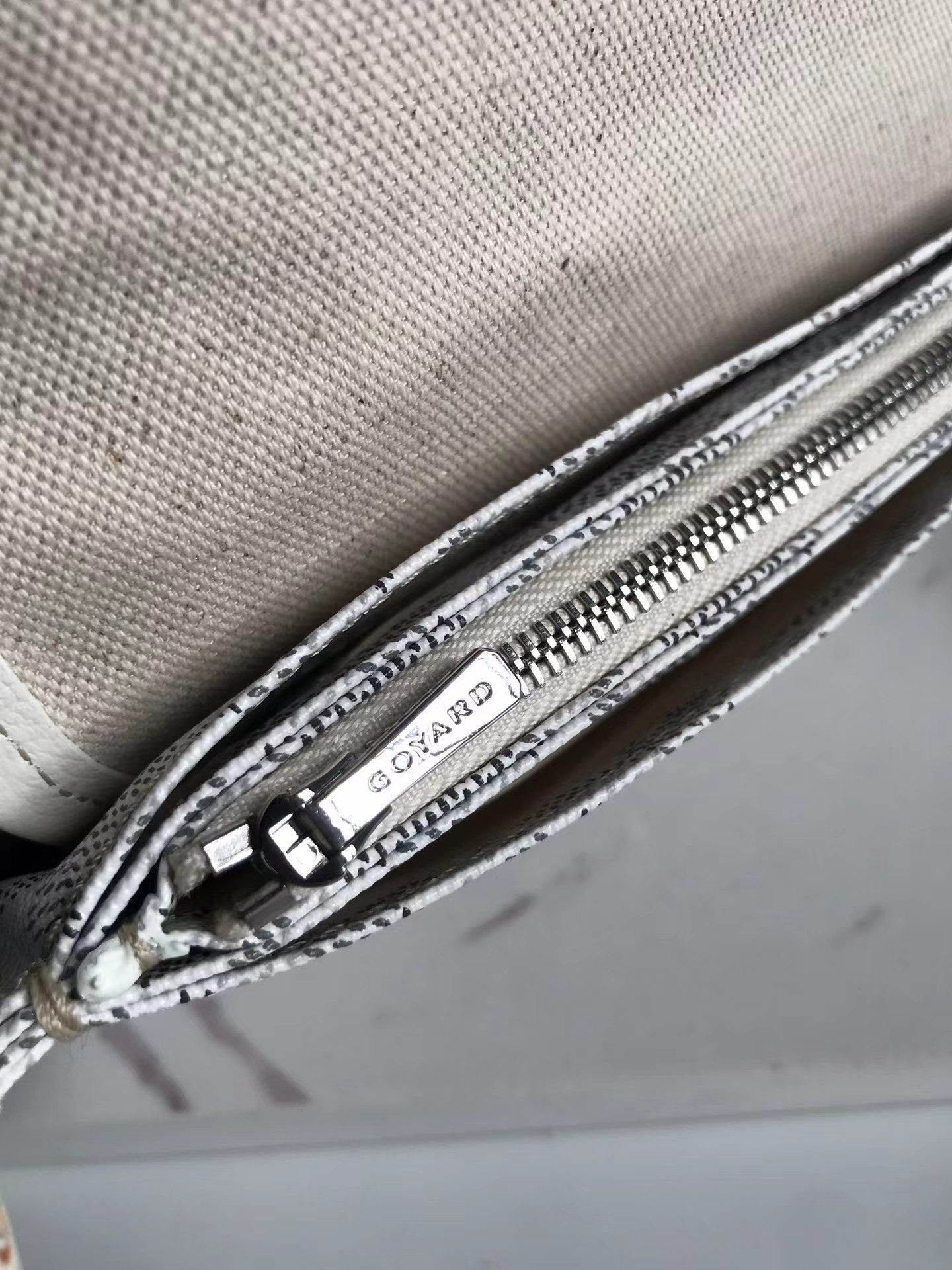 G09ard Plumet Pocket Wallet 21x14x2.5cm