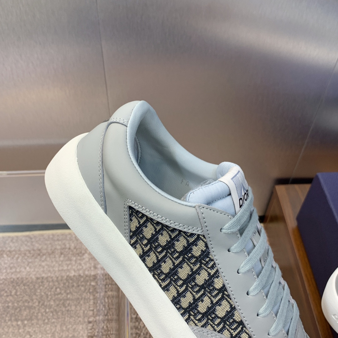 UA D10r B101 Sneaker