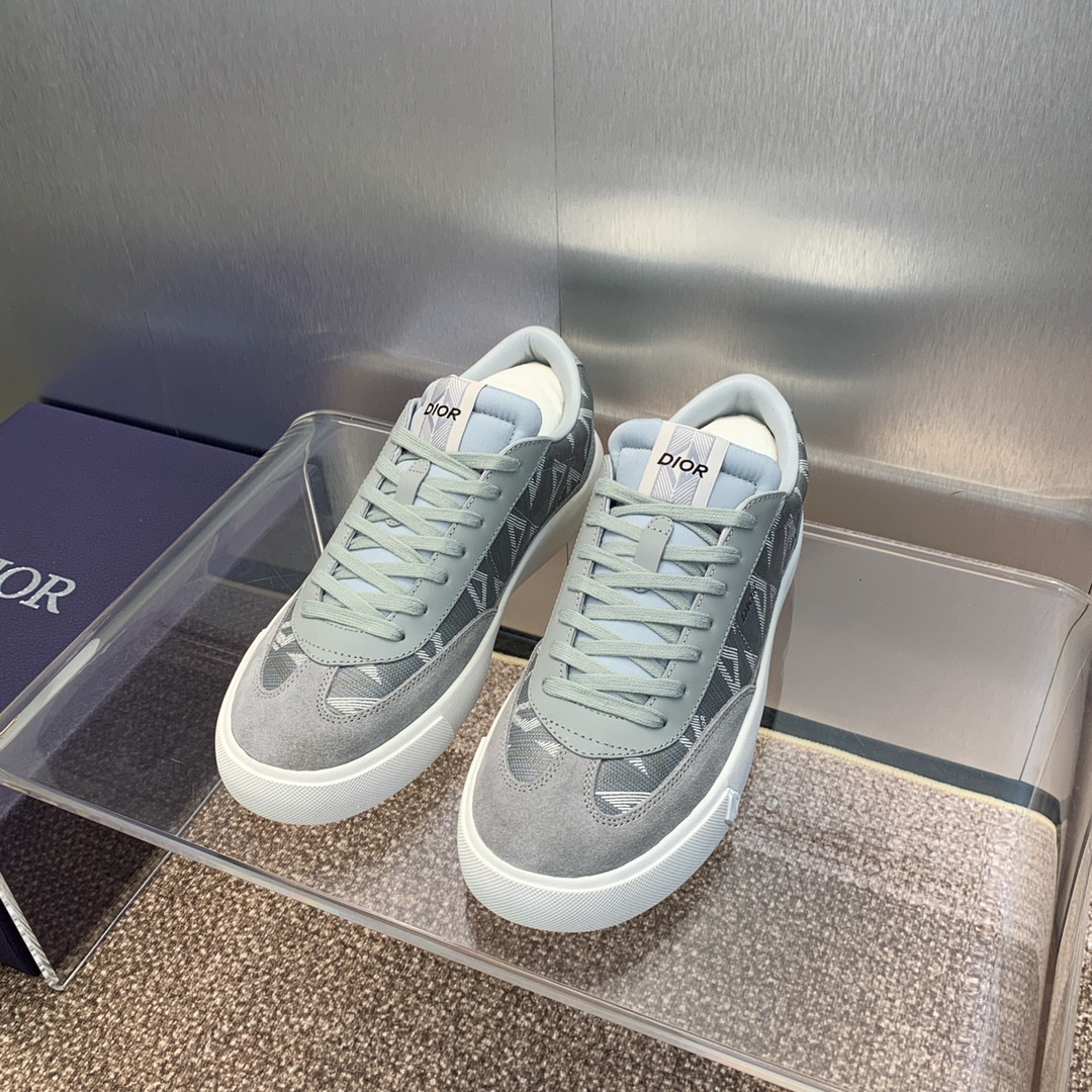 UA D10r B101 Sneaker