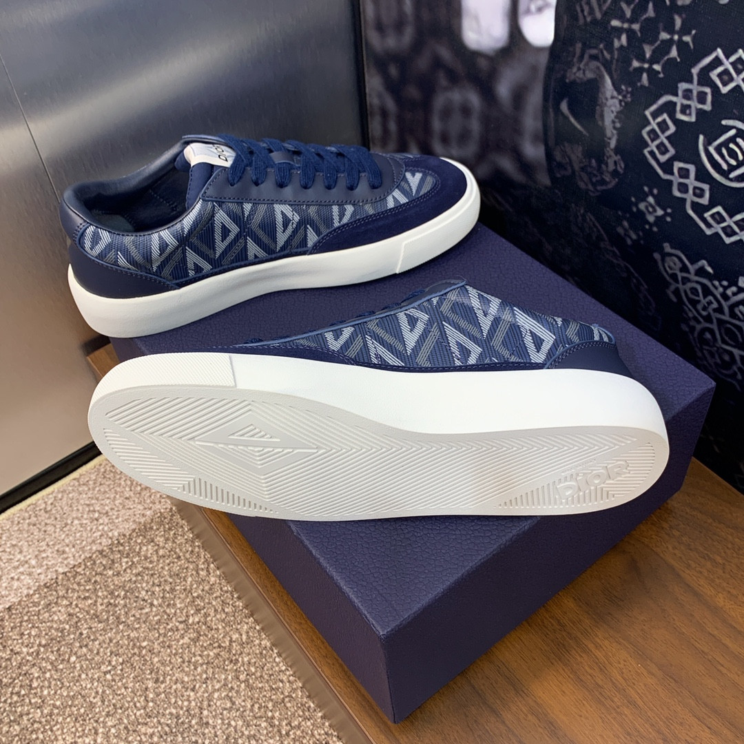 UA D10r B101 Sneaker