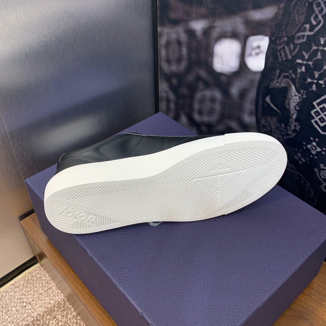 UA D10r B101 Sneaker