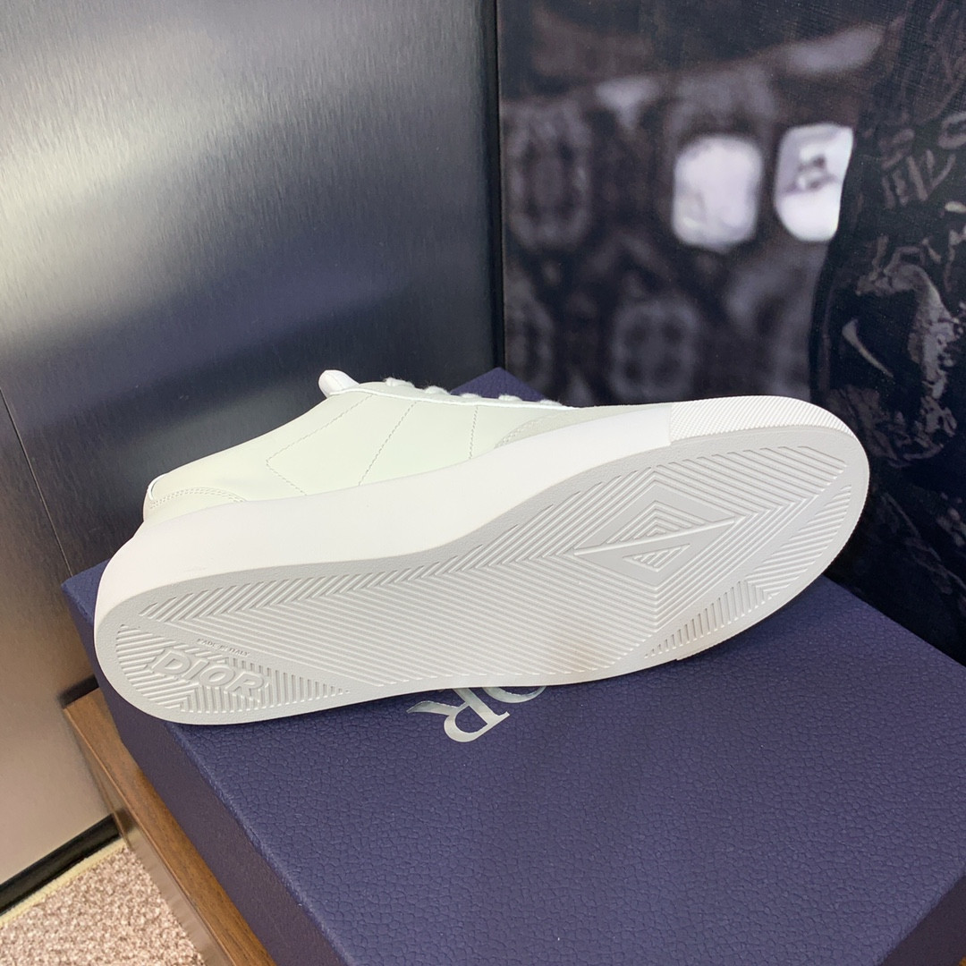 UA D10r B101 Sneaker