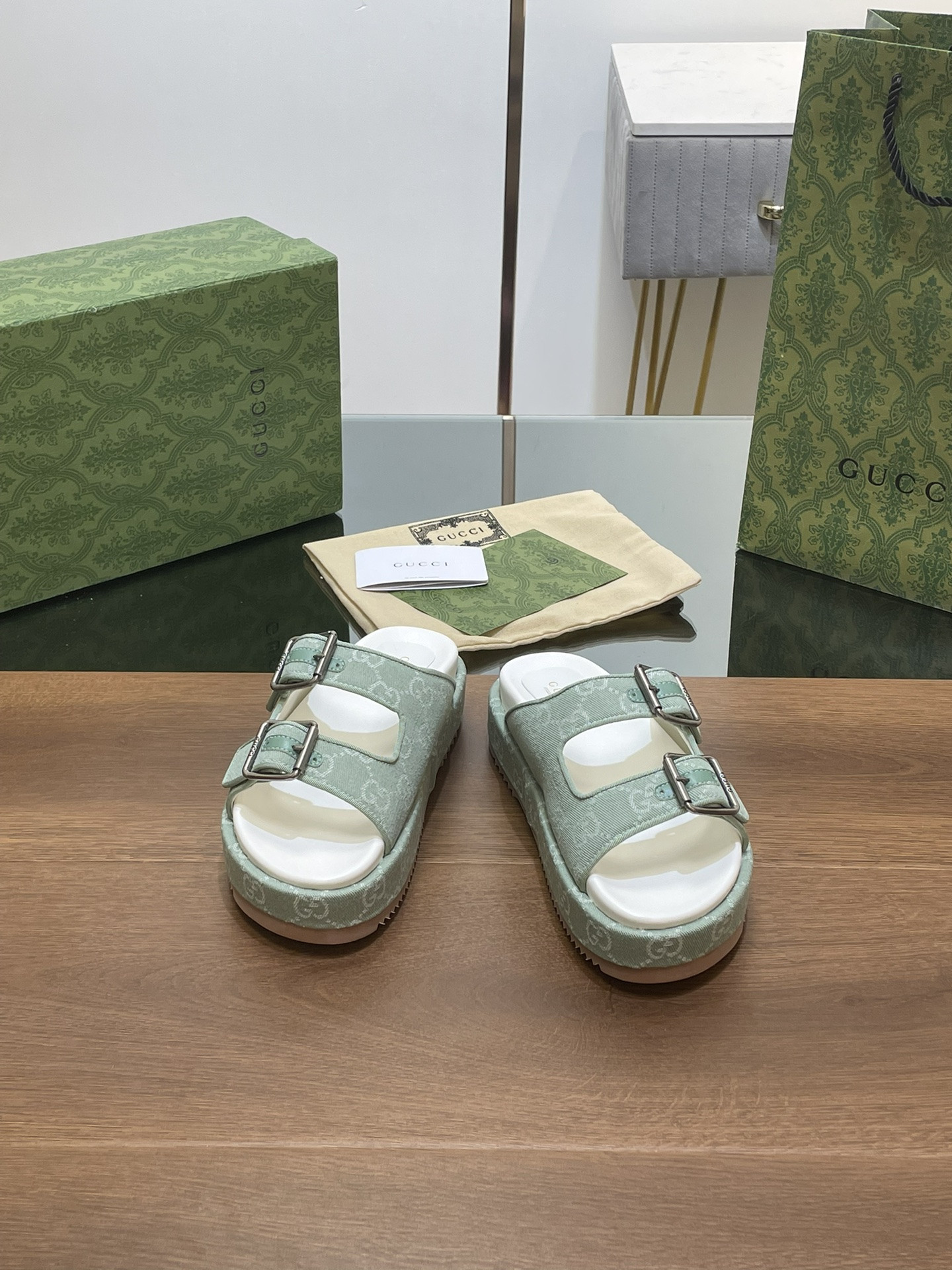 UA Gvc*1 SANDAL WITH DOUBLE G